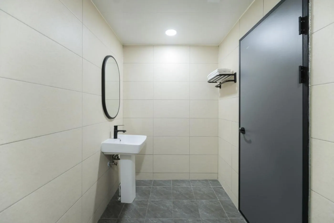 Hwaseong Stay13 Hotel