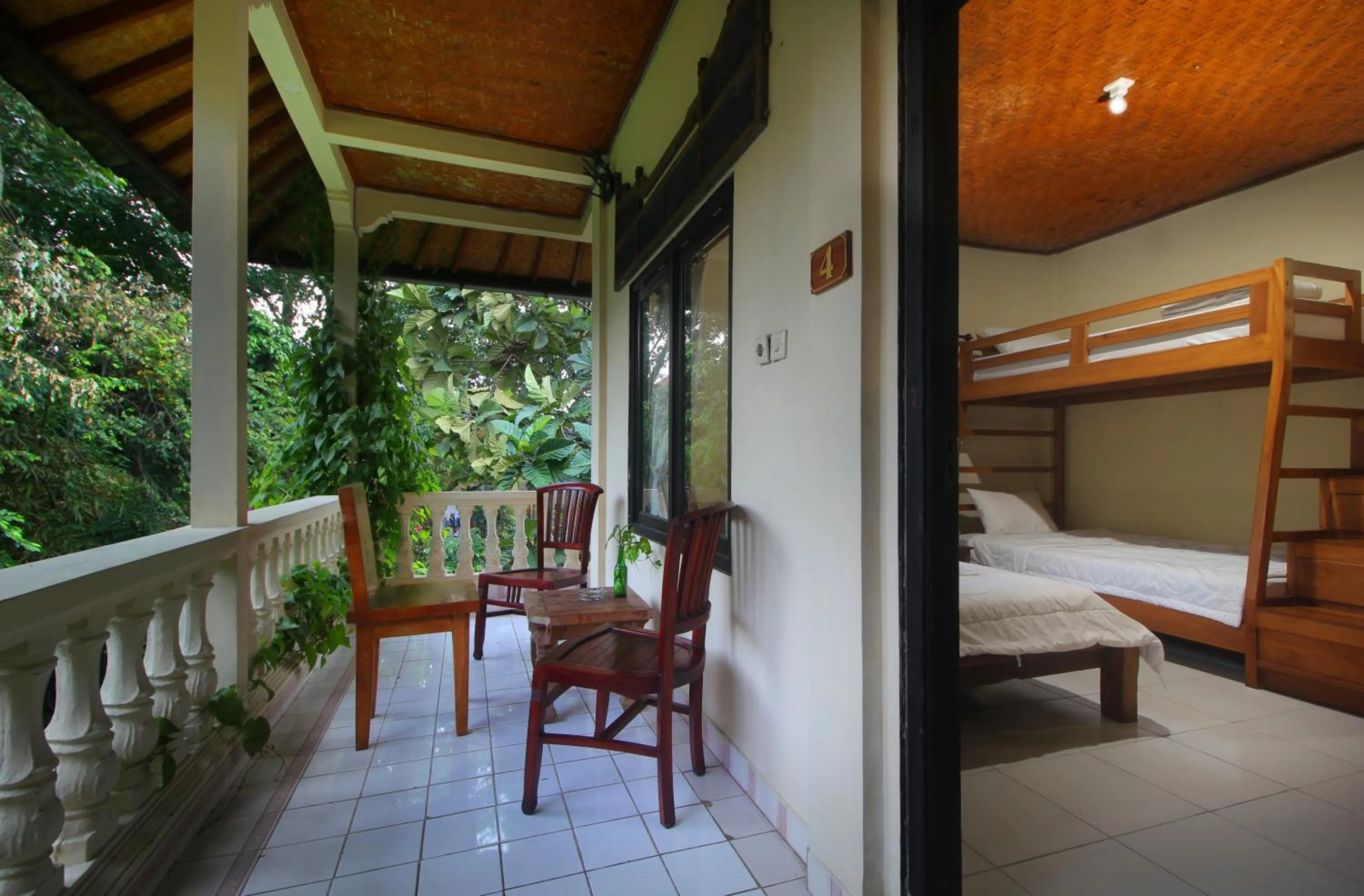 Balcony/Terrace, Bed in Sari Gong Guest House, A Trishula Collection