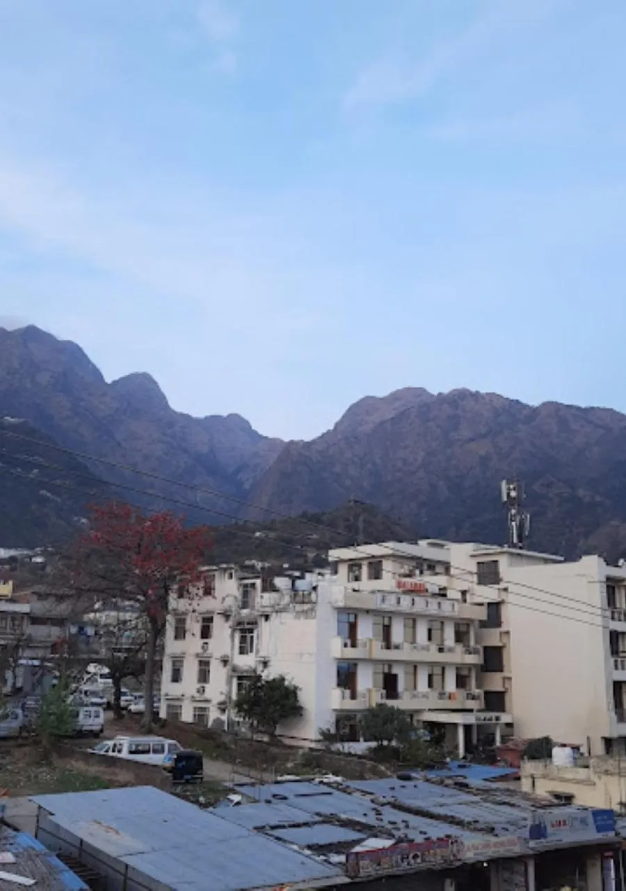 Hotel Lords Paradise 