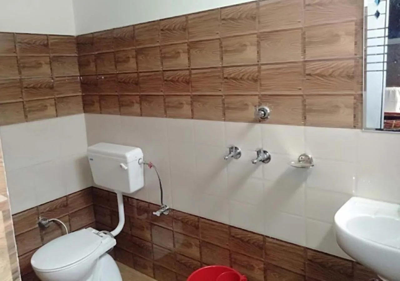 Hotel Lords Paradise 