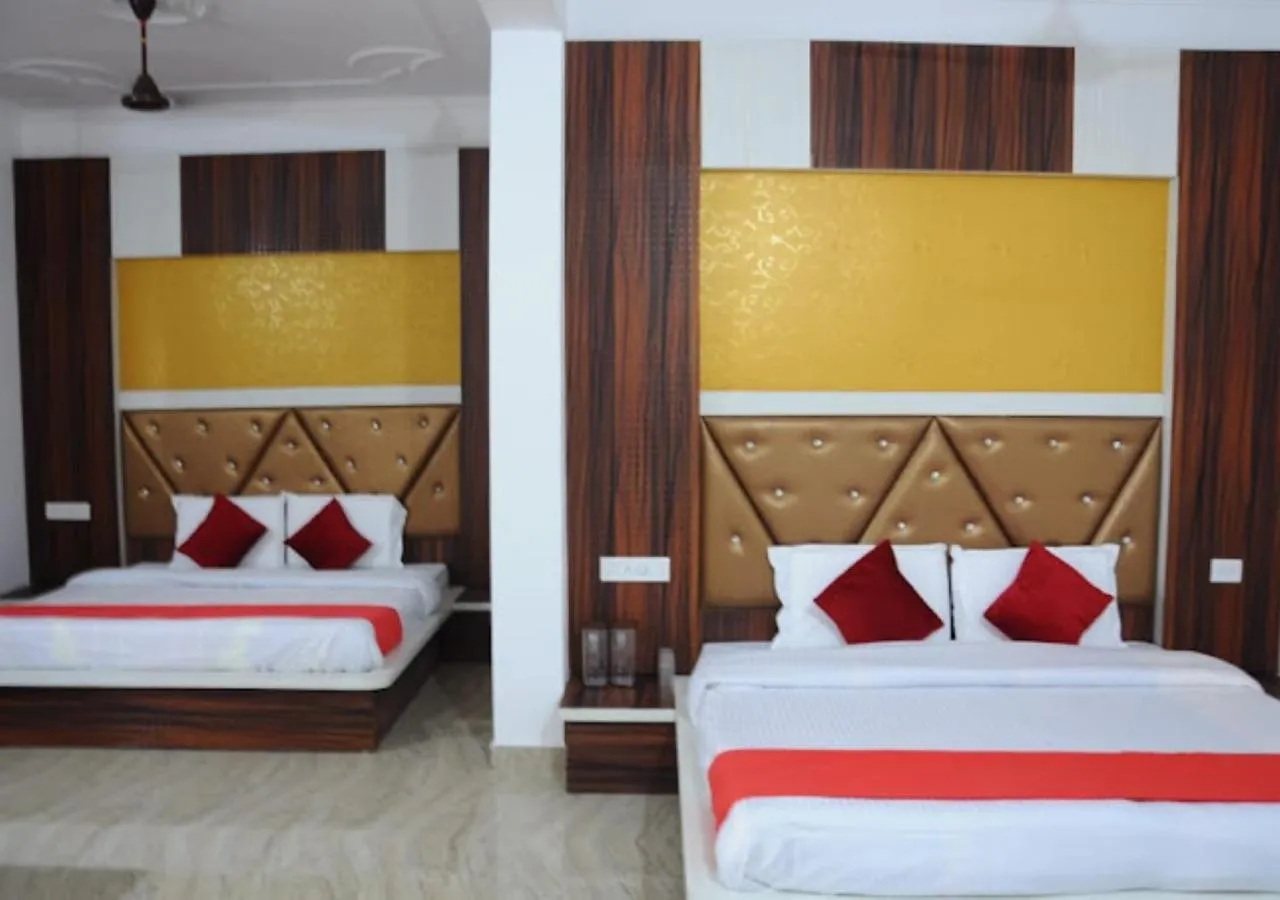 Hotel Lords Paradise 