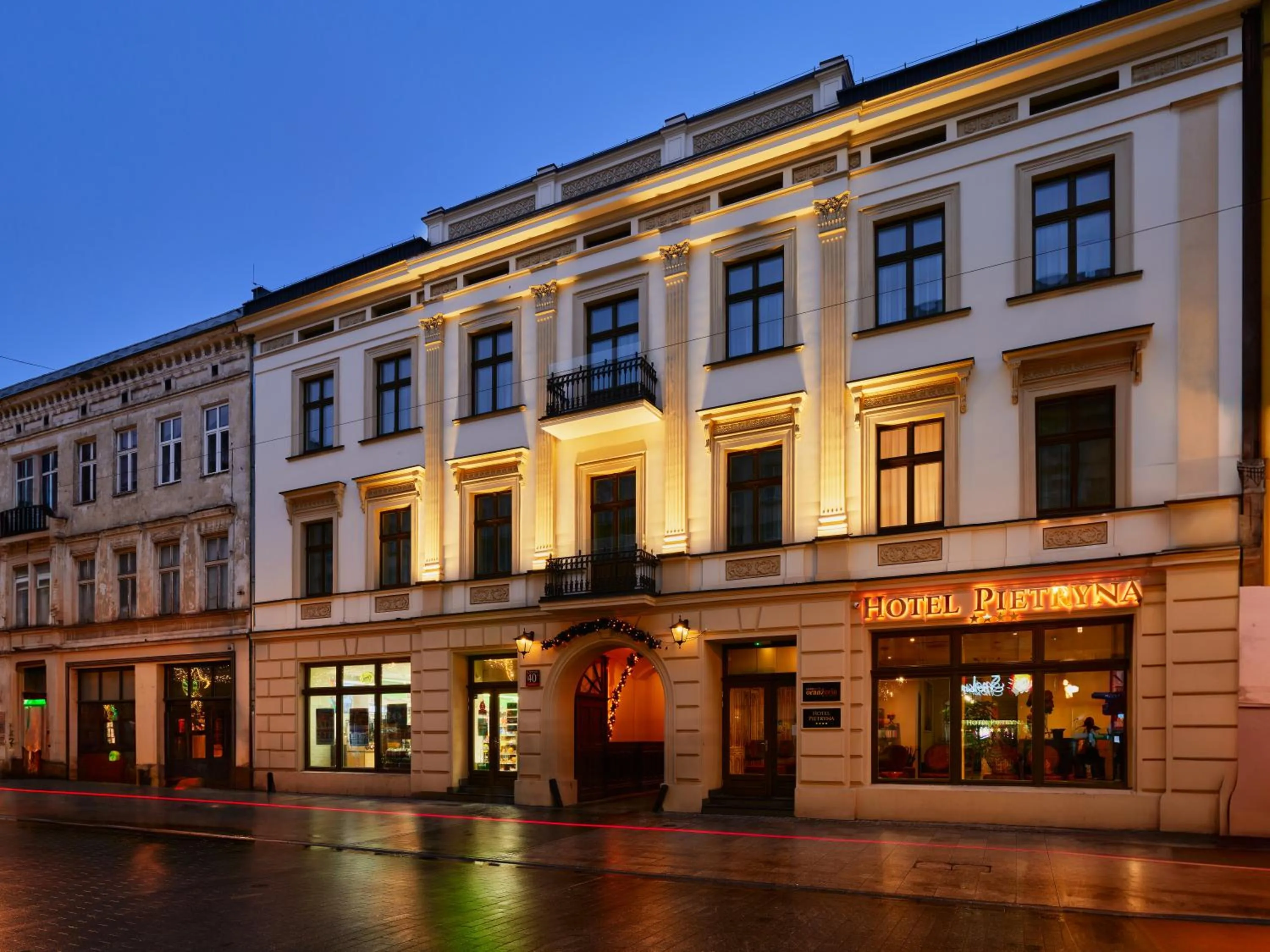 Property building in Hotel Pietryna