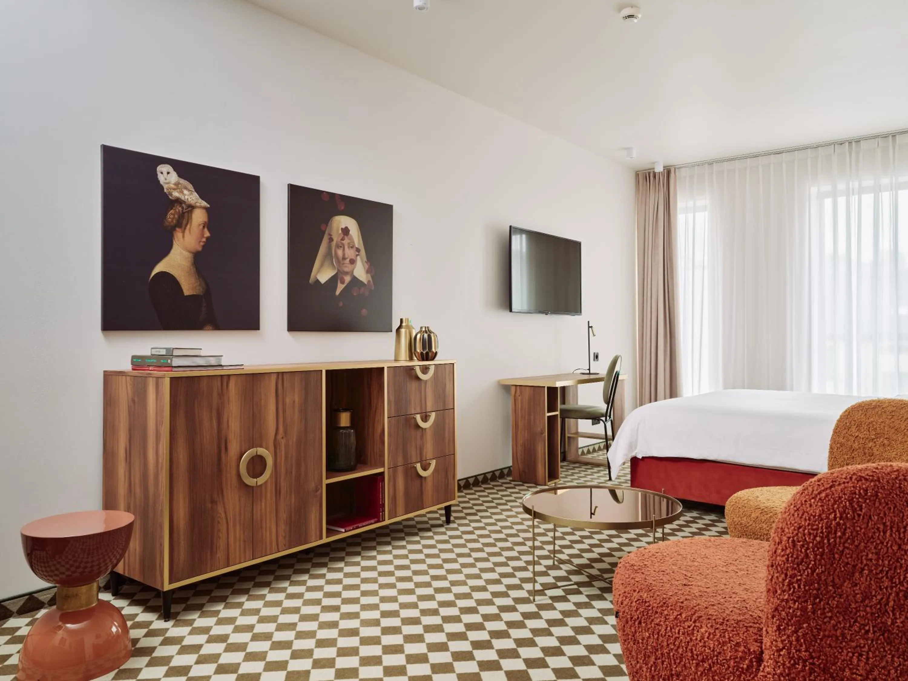 Communal lounge/ TV room in Hotel Pietryna