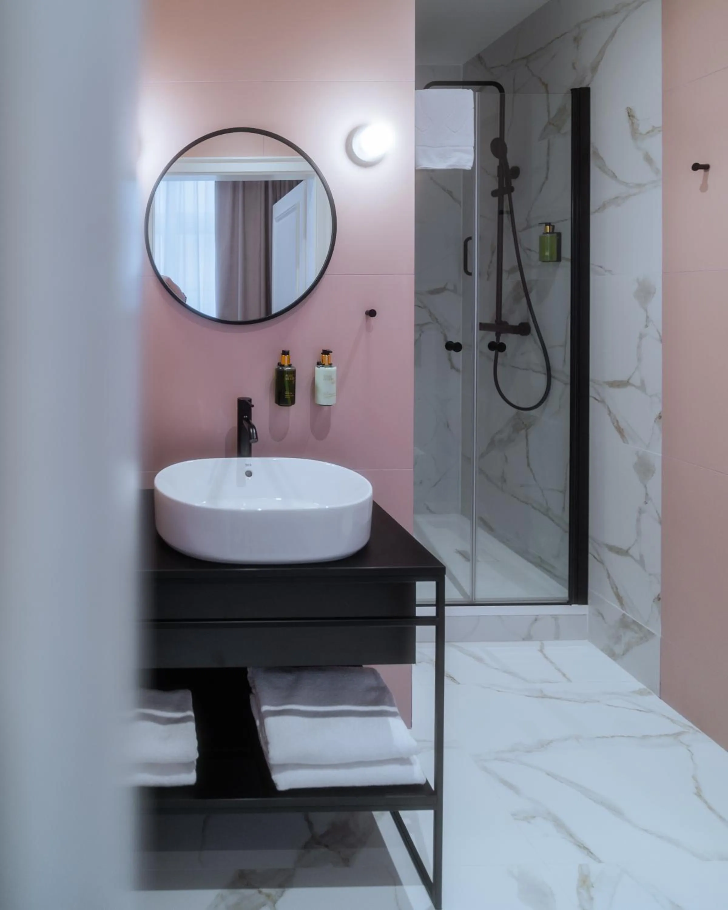 Toilet in Hotel Pietryna