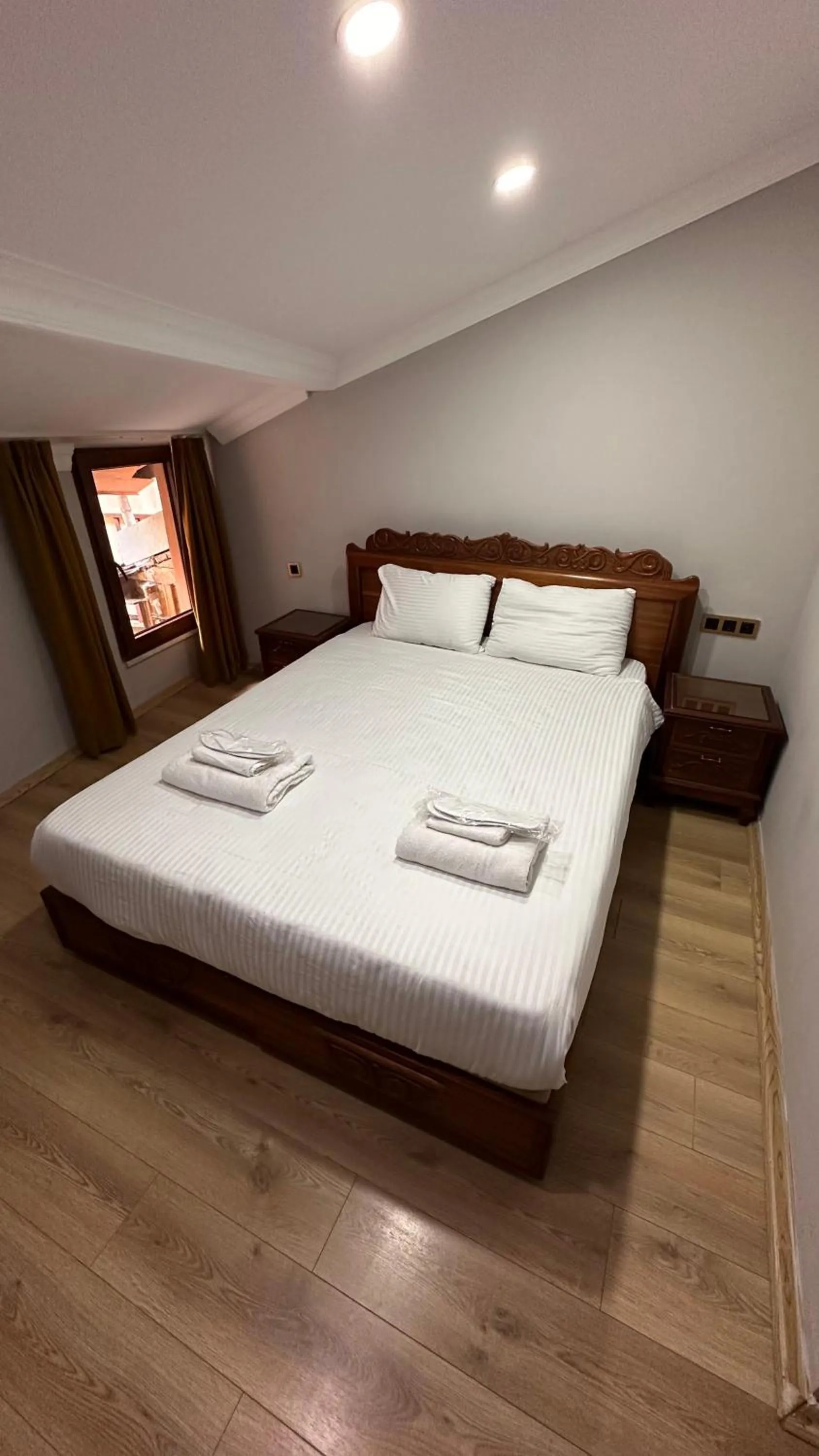 Bed in Dunya Residence