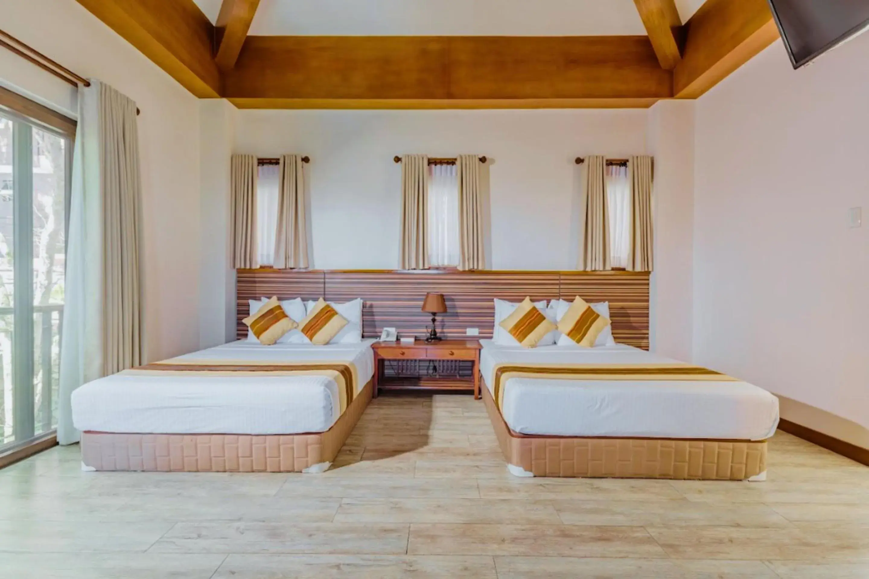 Double Room with Pool View in Mist Mountain Resort powered by Cocotel Double Room with Pool View in Mist Mountain Resort powered by Cocotel