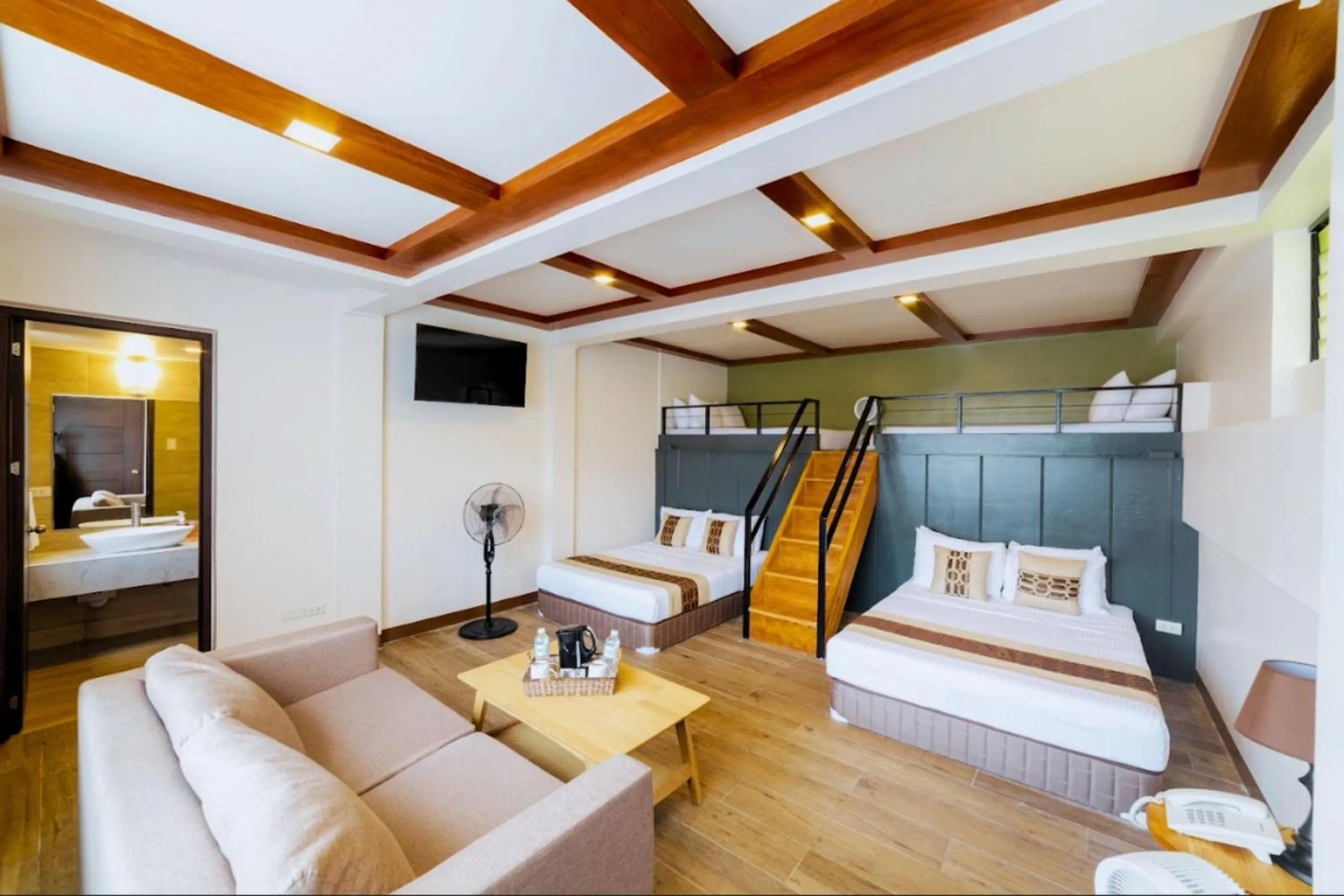 Bed in Mist Mountain Resort powered by Cocotel