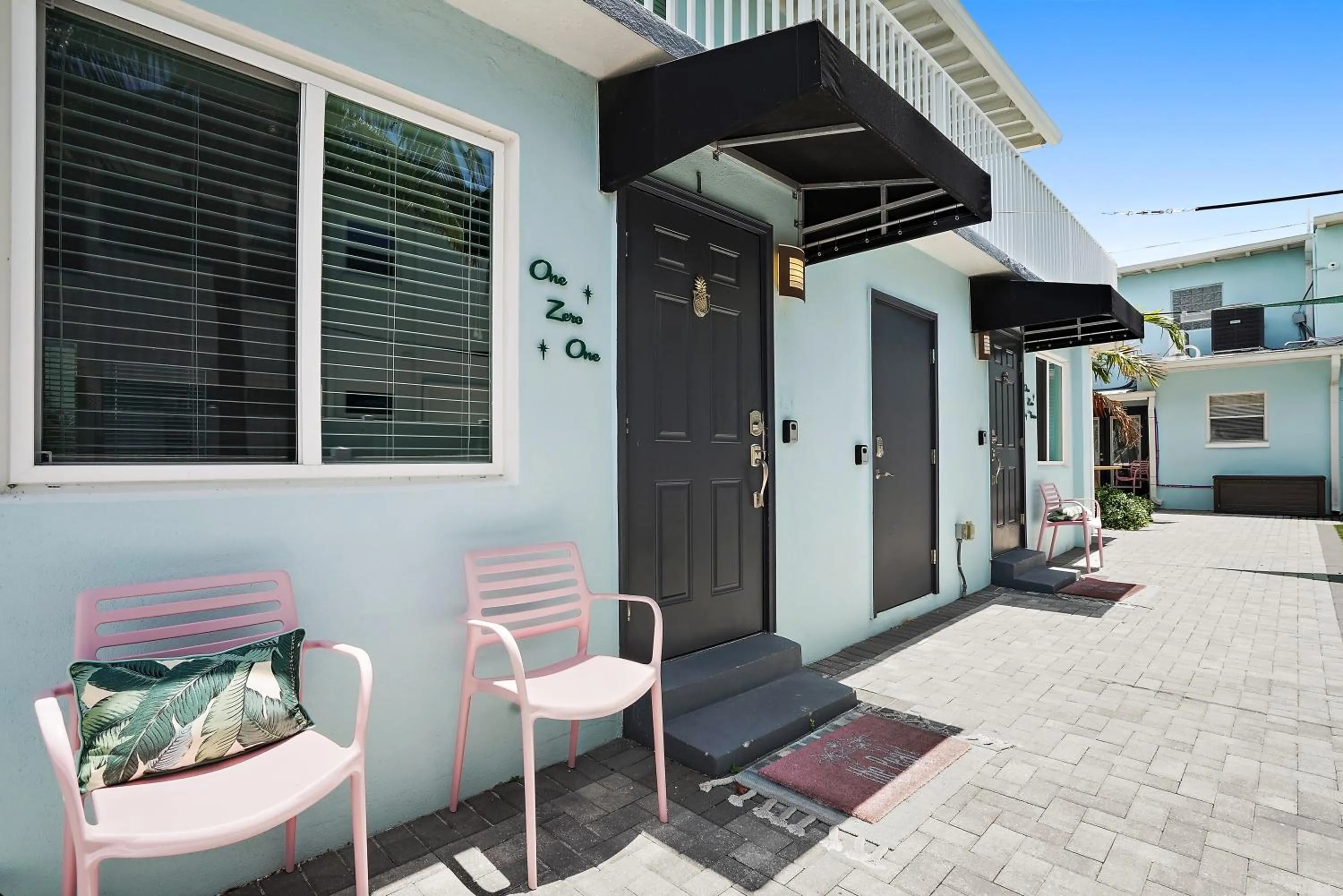 The Pearl Cabana Club
