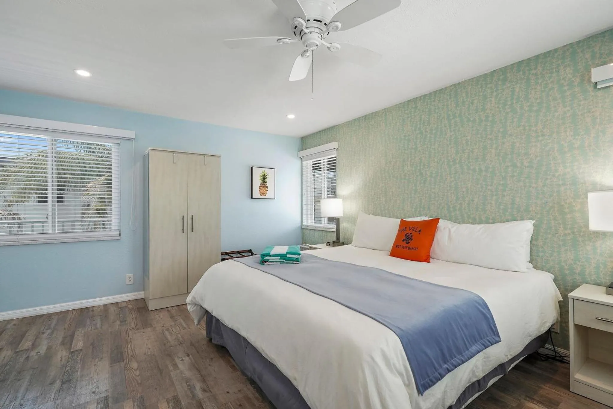 Bed in The Pearl Cabana Club