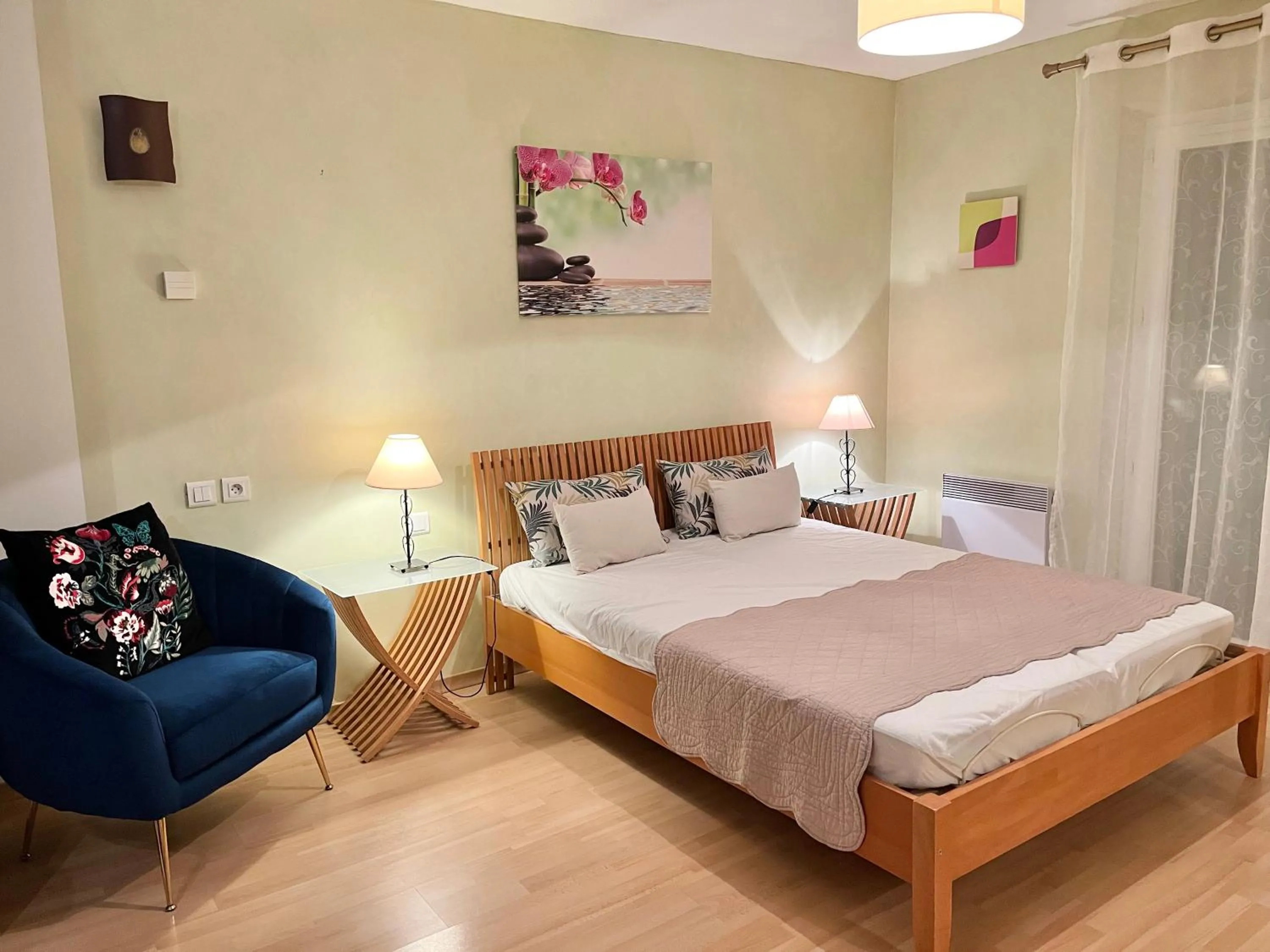 Photo of the whole room, Bed in Villa Romuald