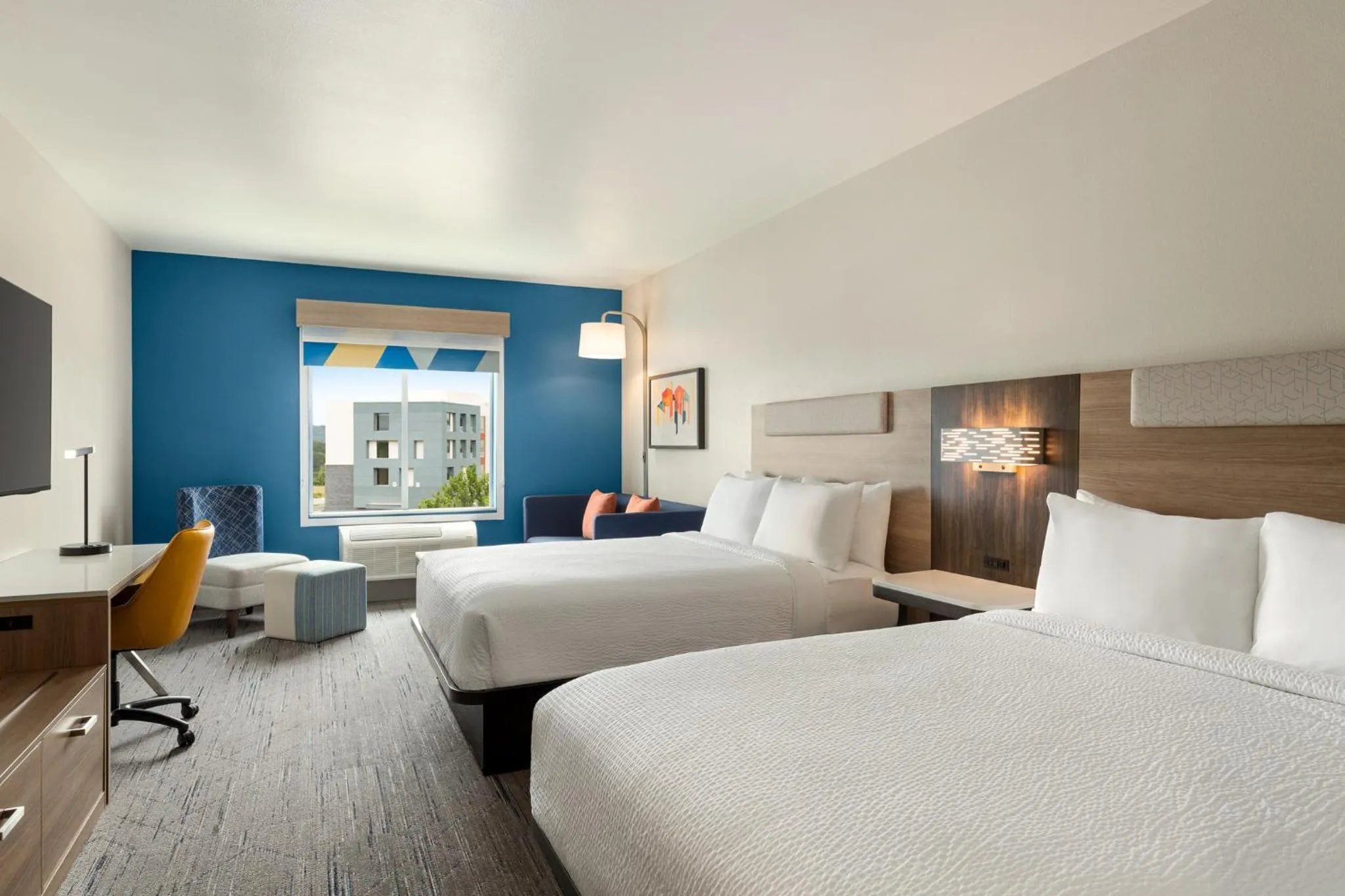 Photo of the whole room, Bed in Holiday Inn Express & Suites Bessemer - Birmingham SW by IHG