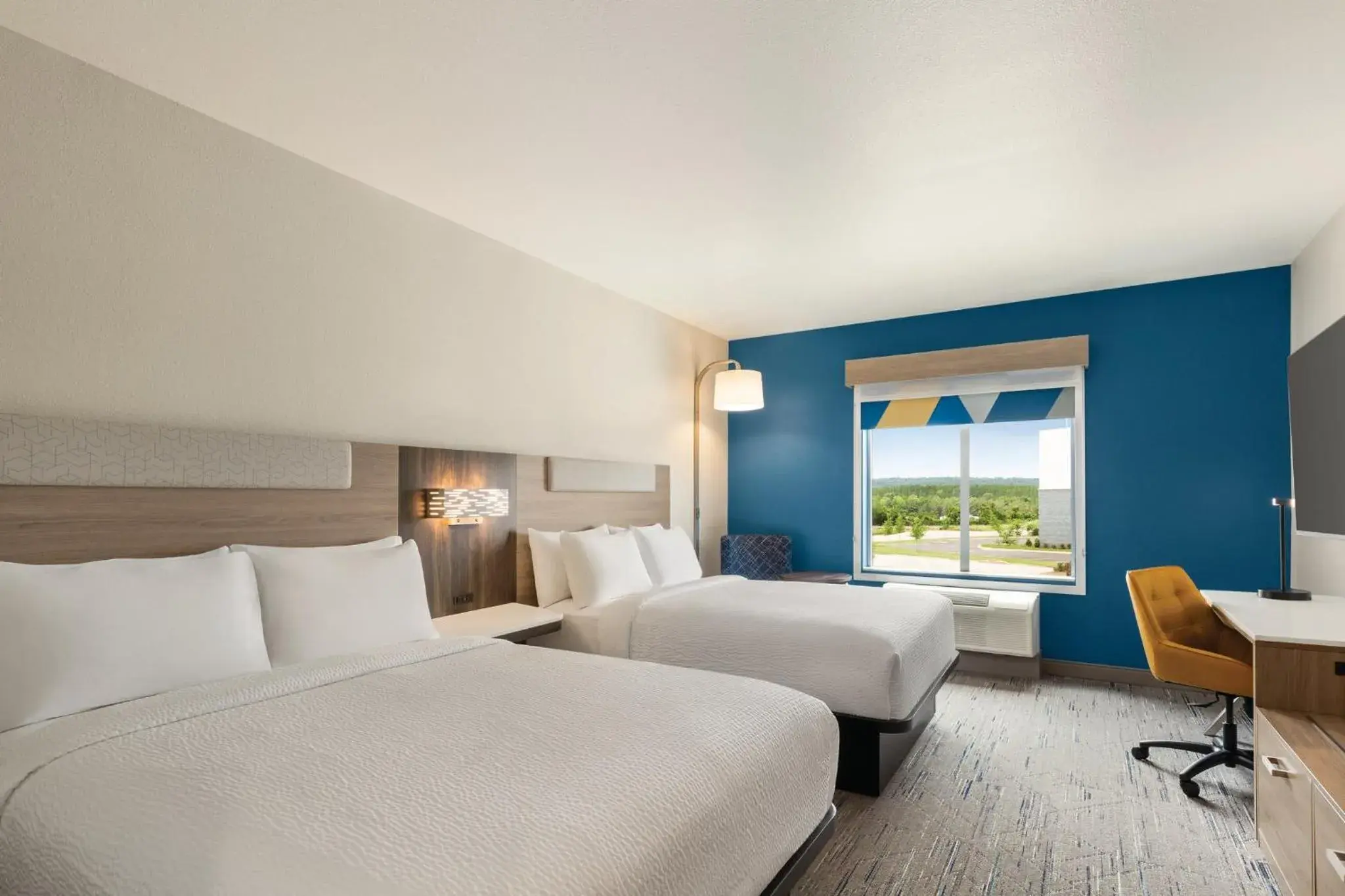 Standard Room with Two Queen Beds in Holiday Inn Express & Suites Bessemer - Birmingham SW by IHG Standard Room with Two Queen Beds in Holiday Inn Express & Suites Bessemer - Birmingham SW by IHG