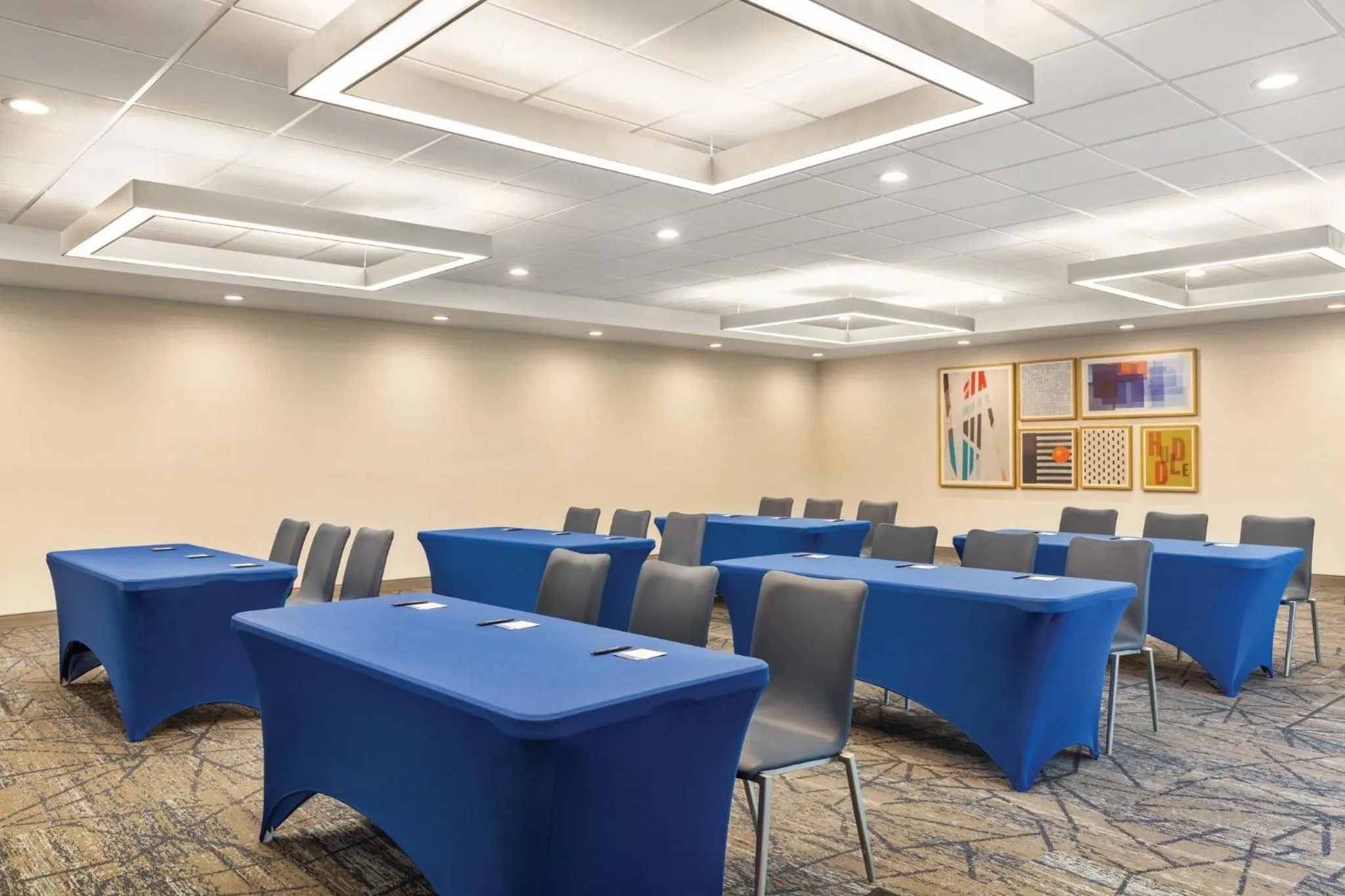 Meeting/conference room in Holiday Inn Express & Suites Bessemer - Birmingham SW by IHG