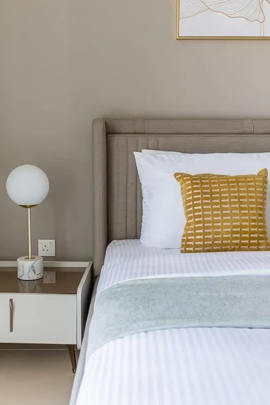 Frank Porter - Harbour Gate