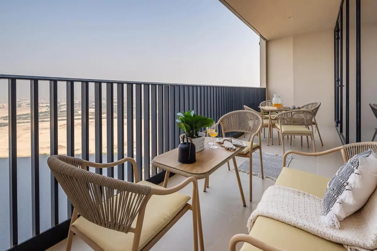 Frank Porter - Harbour Gate