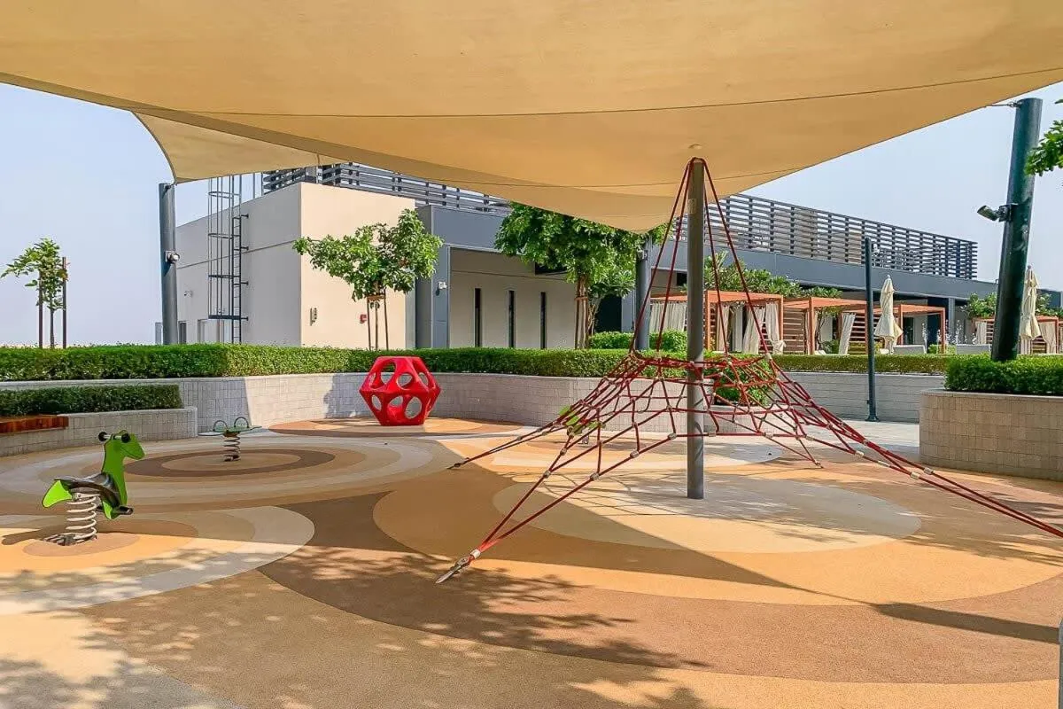 Frank Porter - Harbour Gate