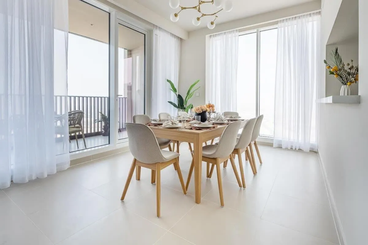 Frank Porter - Harbour Gate