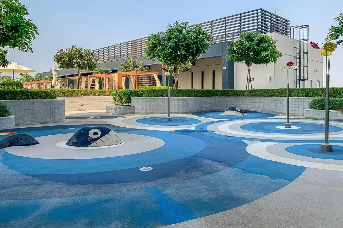 Frank Porter - Harbour Gate