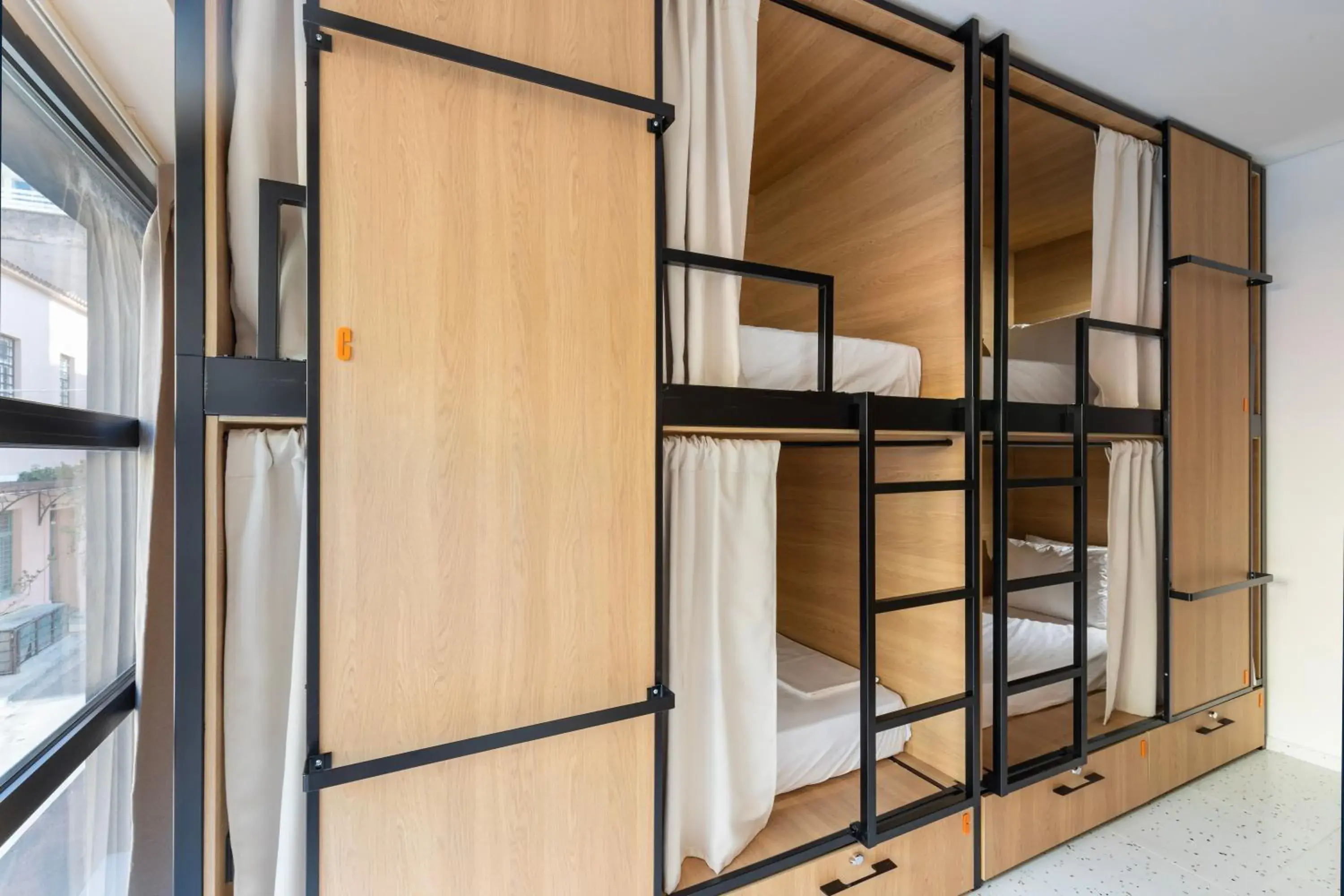 Bed in 6-bed Mixed Dorm in Okupa Bed in 6-bed Mixed Dorm in Okupa