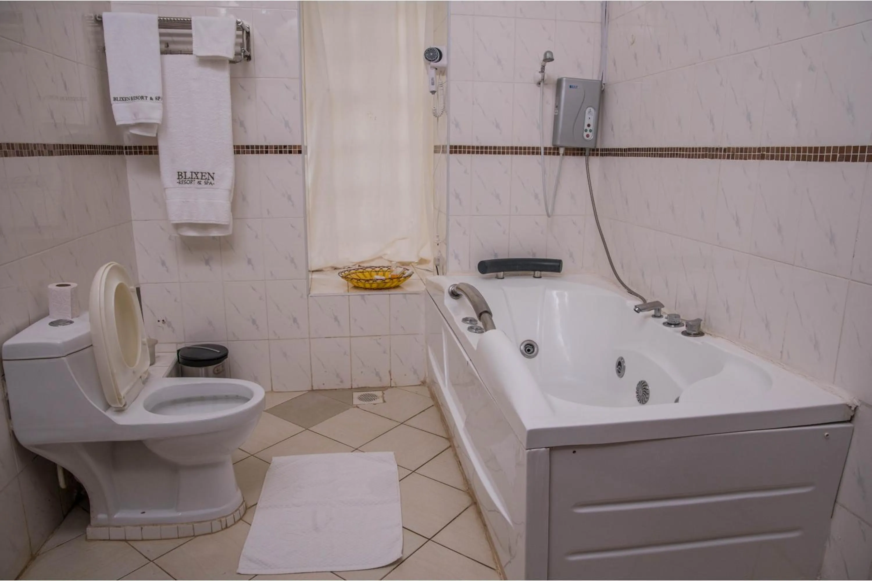 Shower in The Blixen Resort & Spa