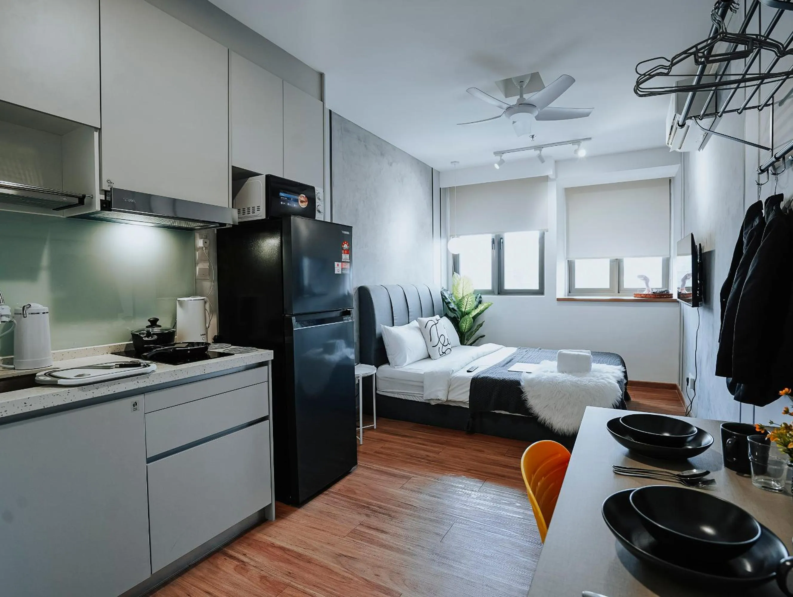 Riveria City KL Sentral by Sky Pool Minshuku