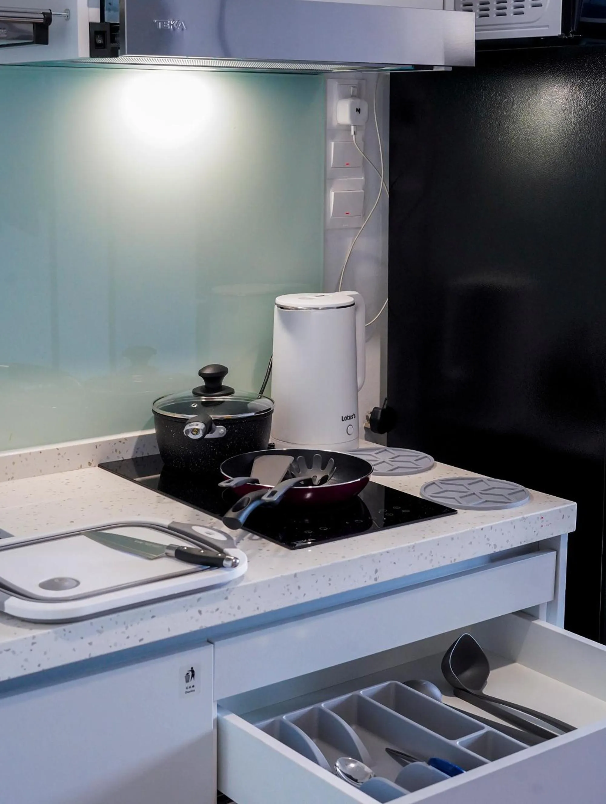 Riveria City KL Sentral by Sky Pool Minshuku