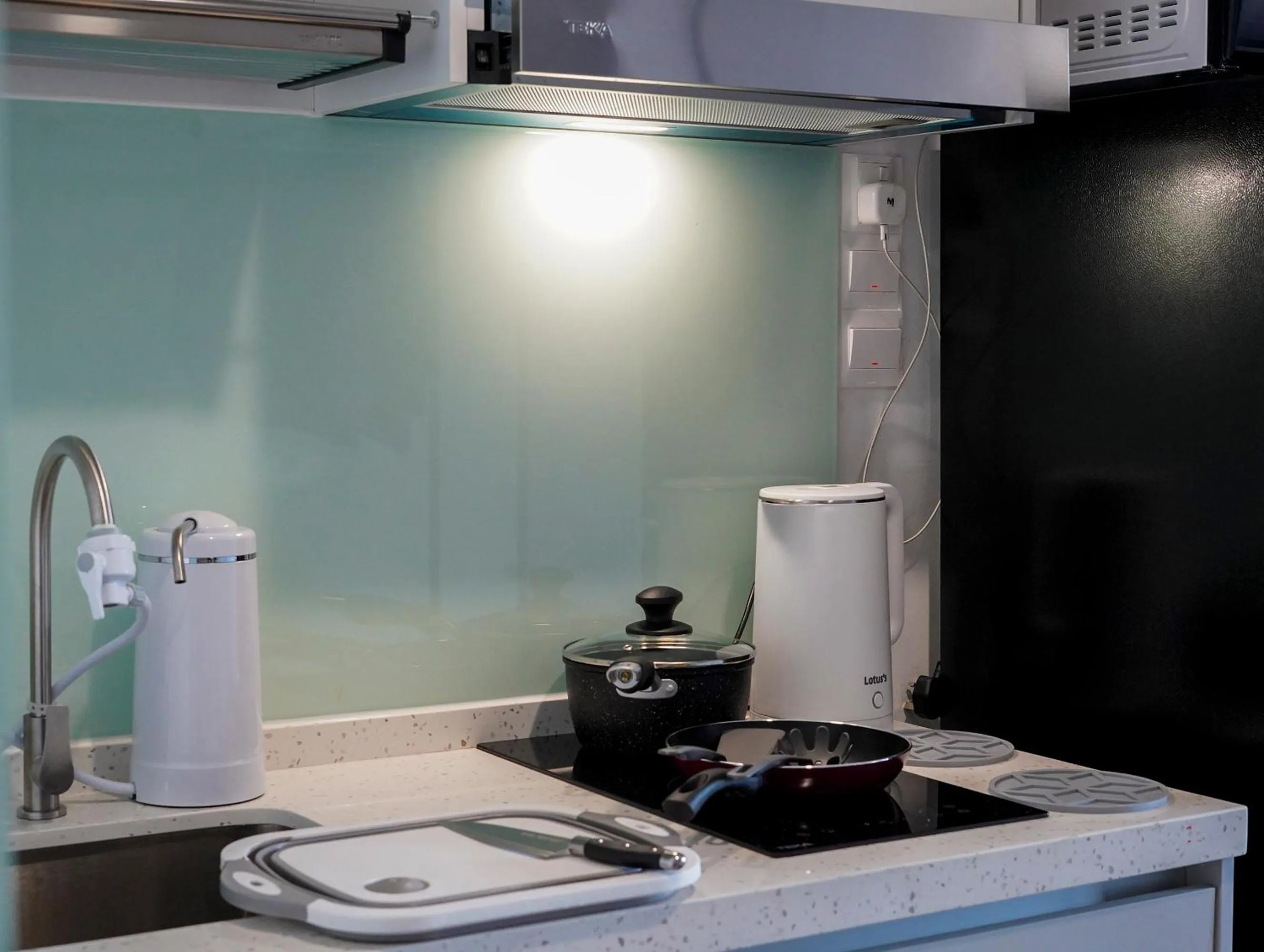 Riveria City KL Sentral by Sky Pool Minshuku