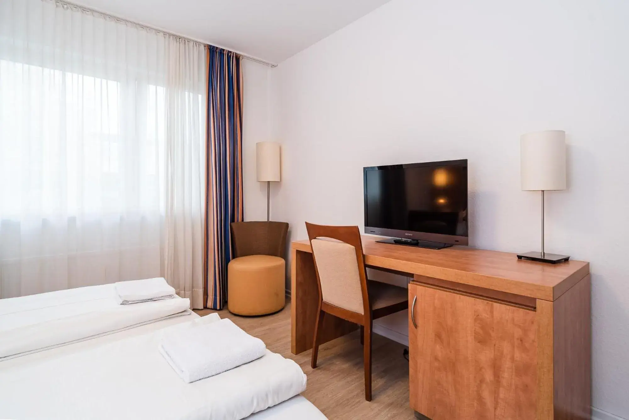 Double Room in G & L Hotel Dortmund Double Room in G & L Hotel Dortmund