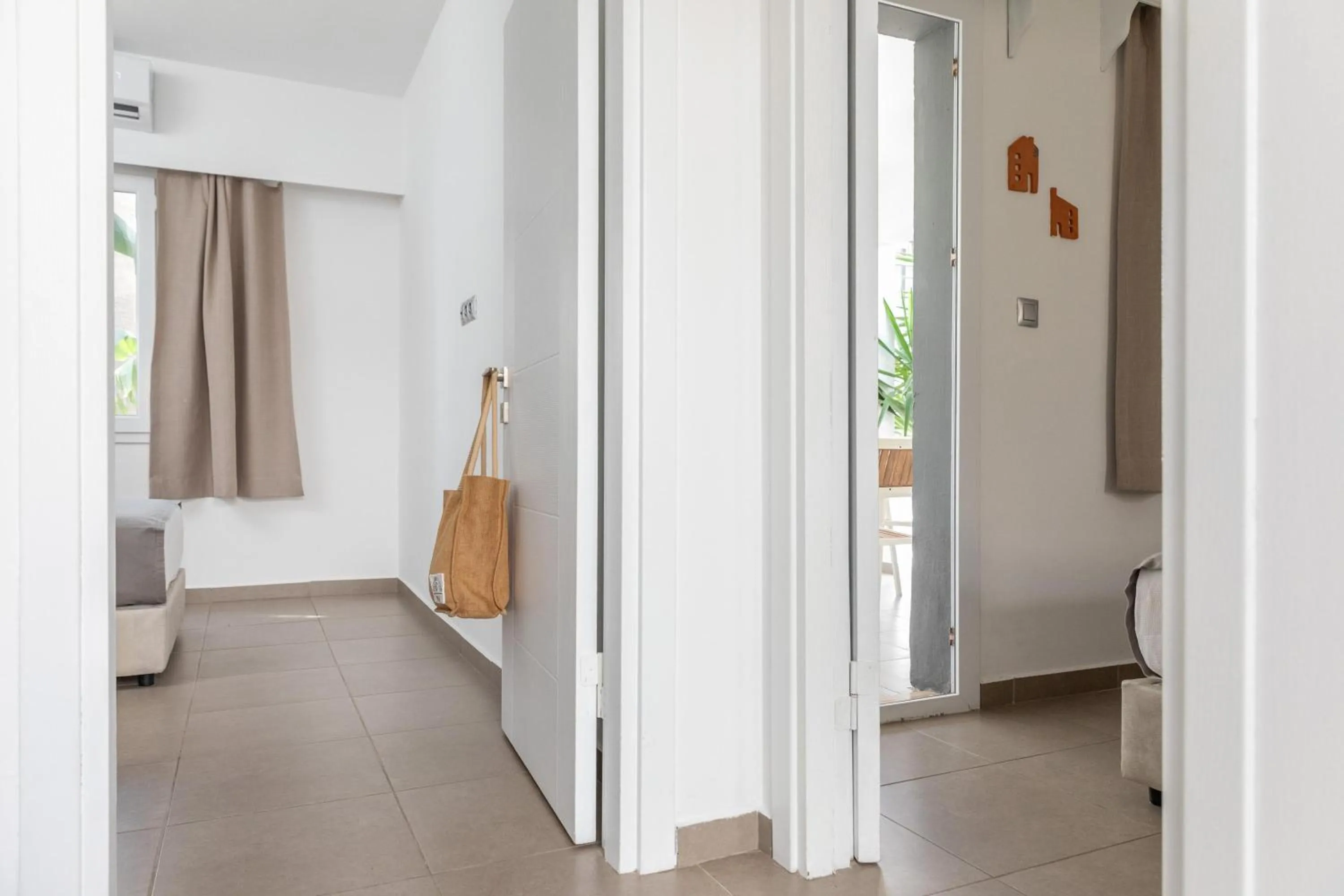 Photo of the whole room in YAZ Yalıkavak