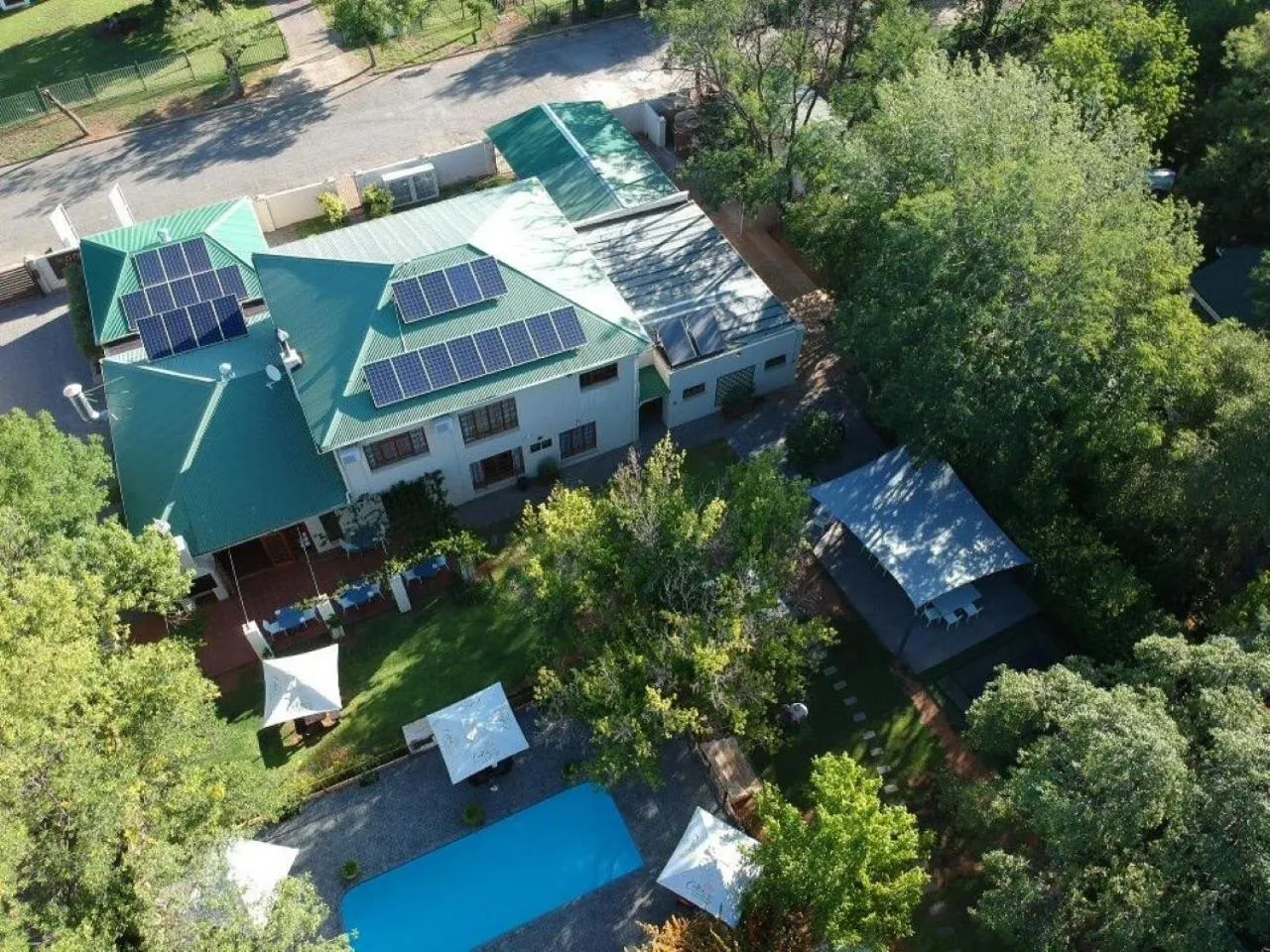 Property building in Celtis Country Lodge & Restaurant