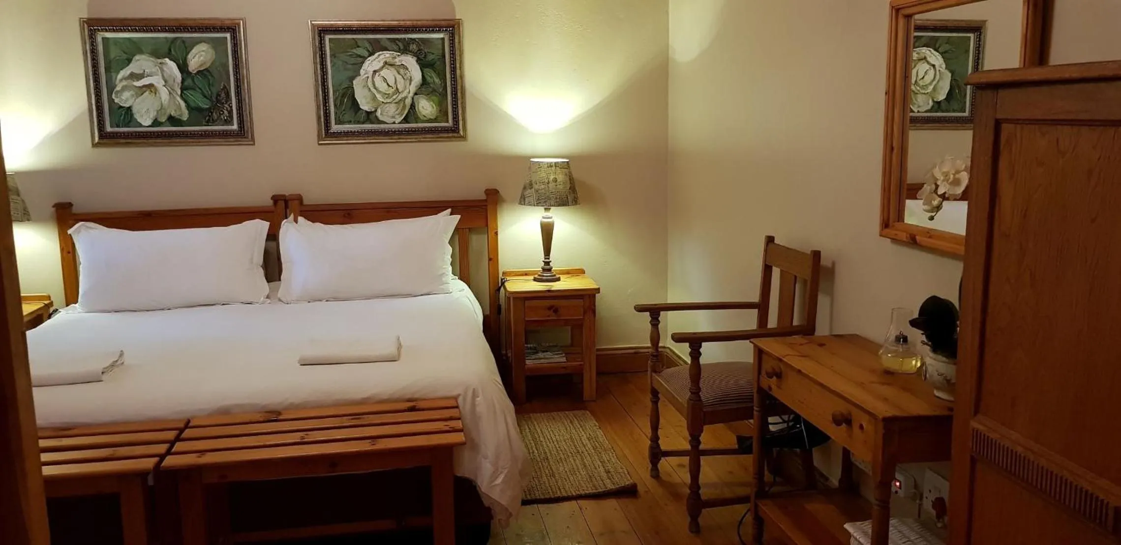 Shower, Bed in Celtis Country Lodge & Restaurant
