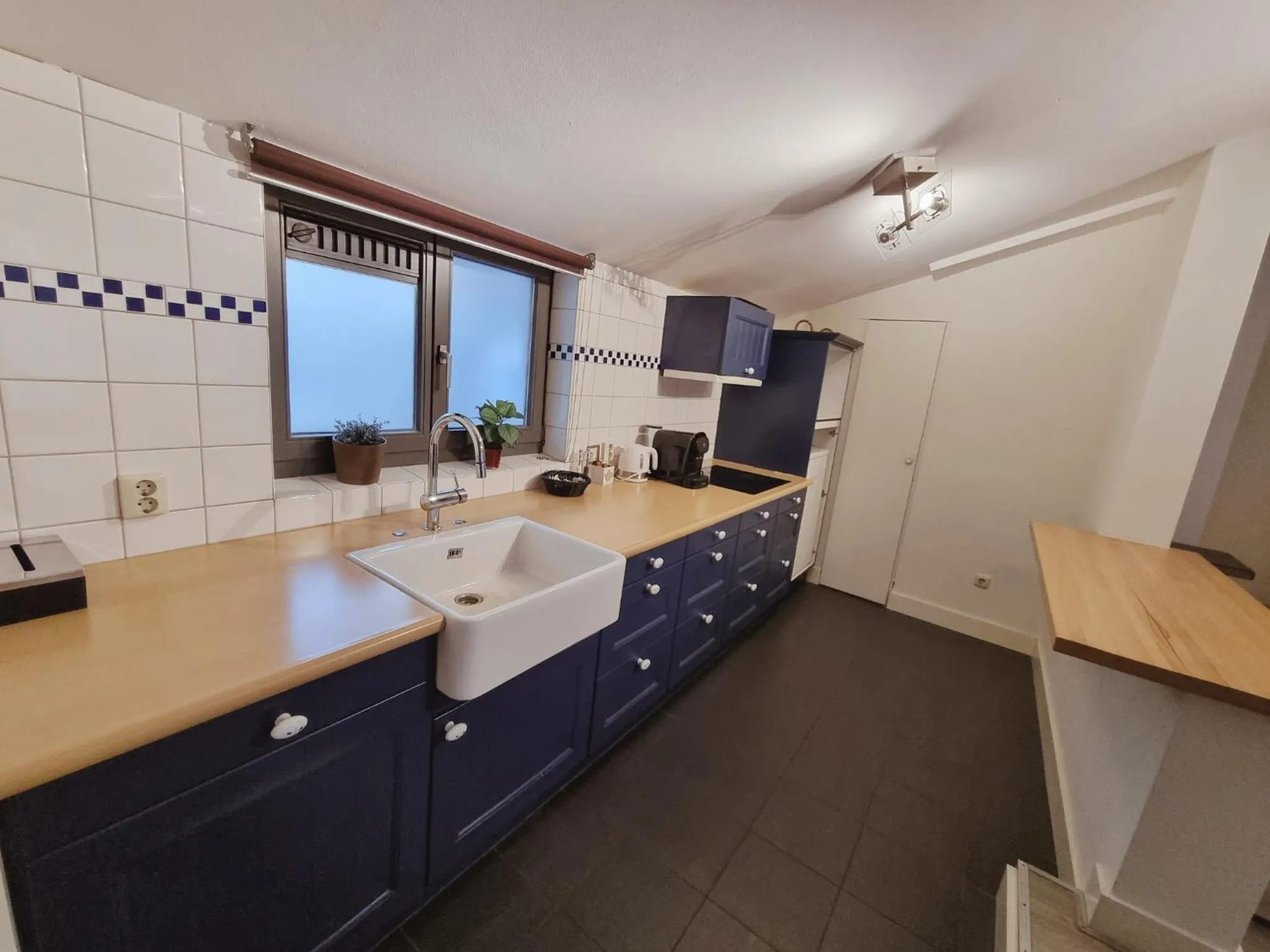 Kitchen or kitchenette in Saillant Hotel Gulpenerland - Auping Hotel Partner