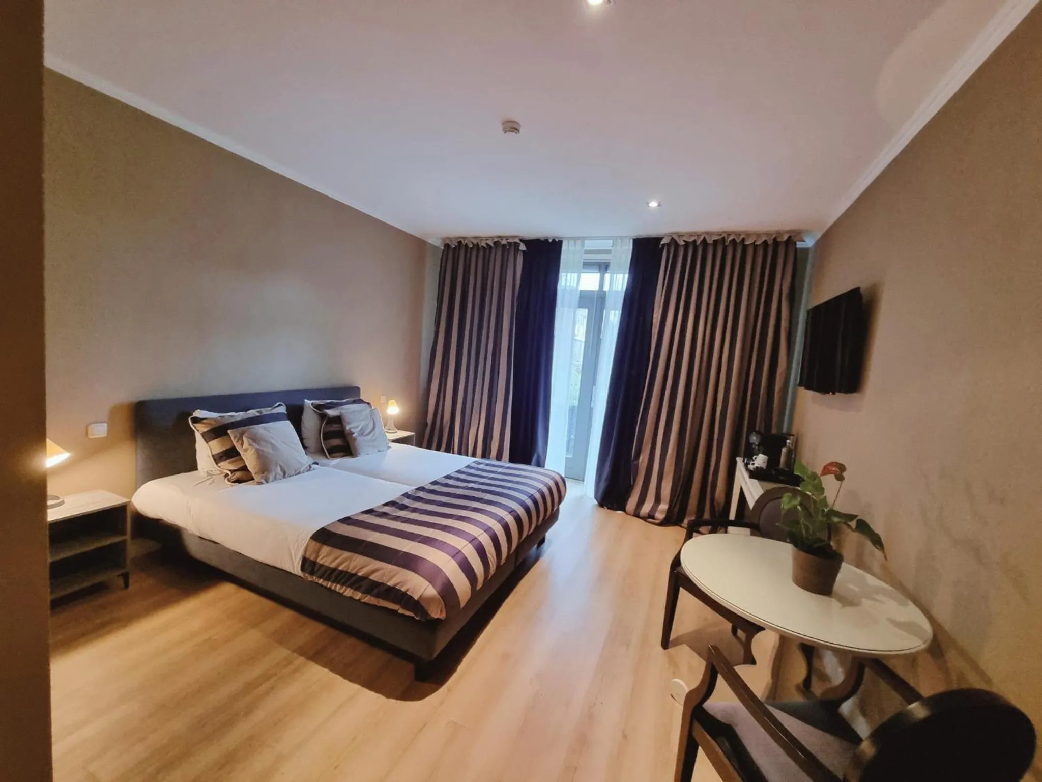 Bed in Saillant Hotel Gulpenerland - Auping Hotel Partner