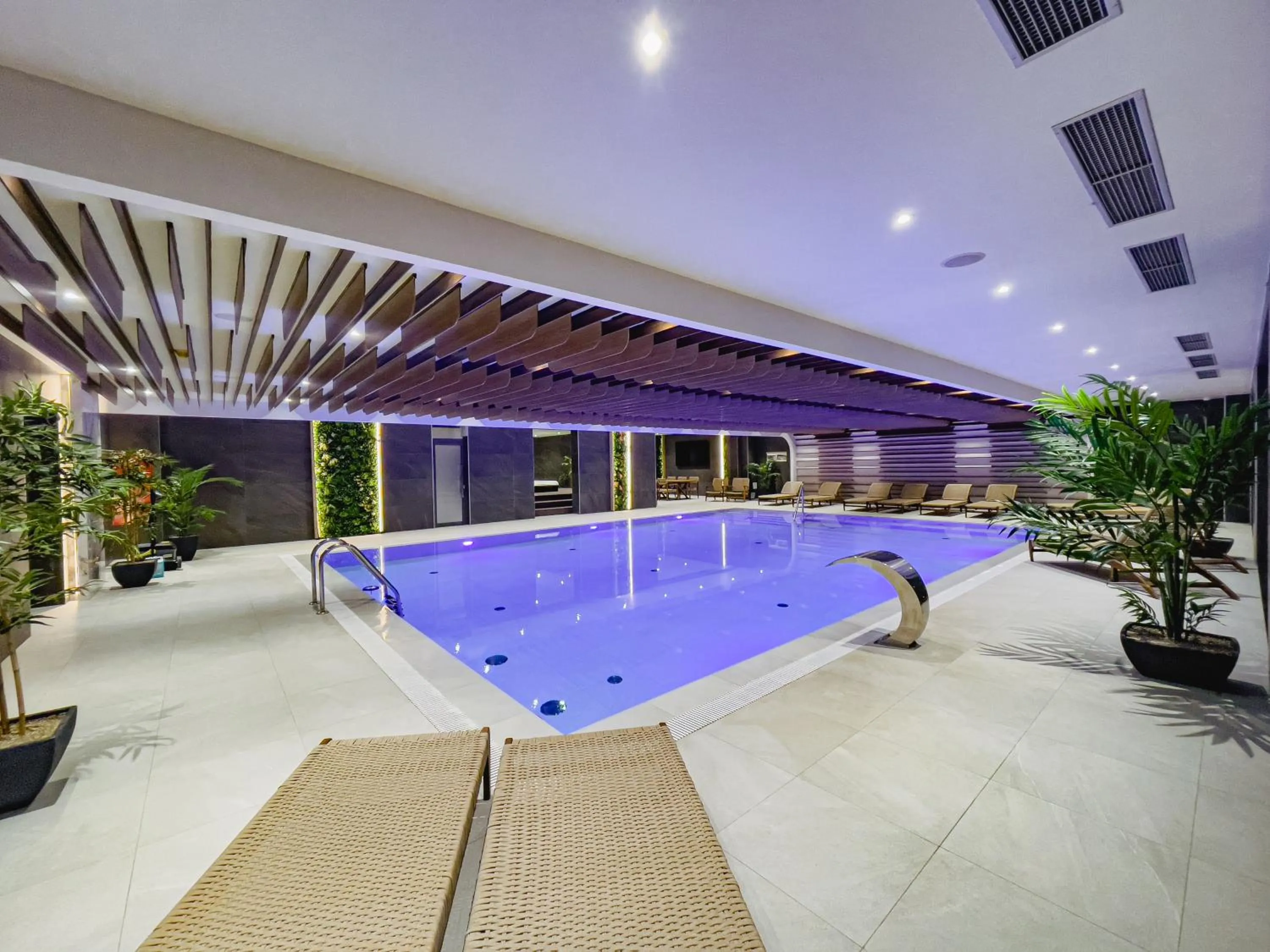 Swimming pool in Hotel Vema