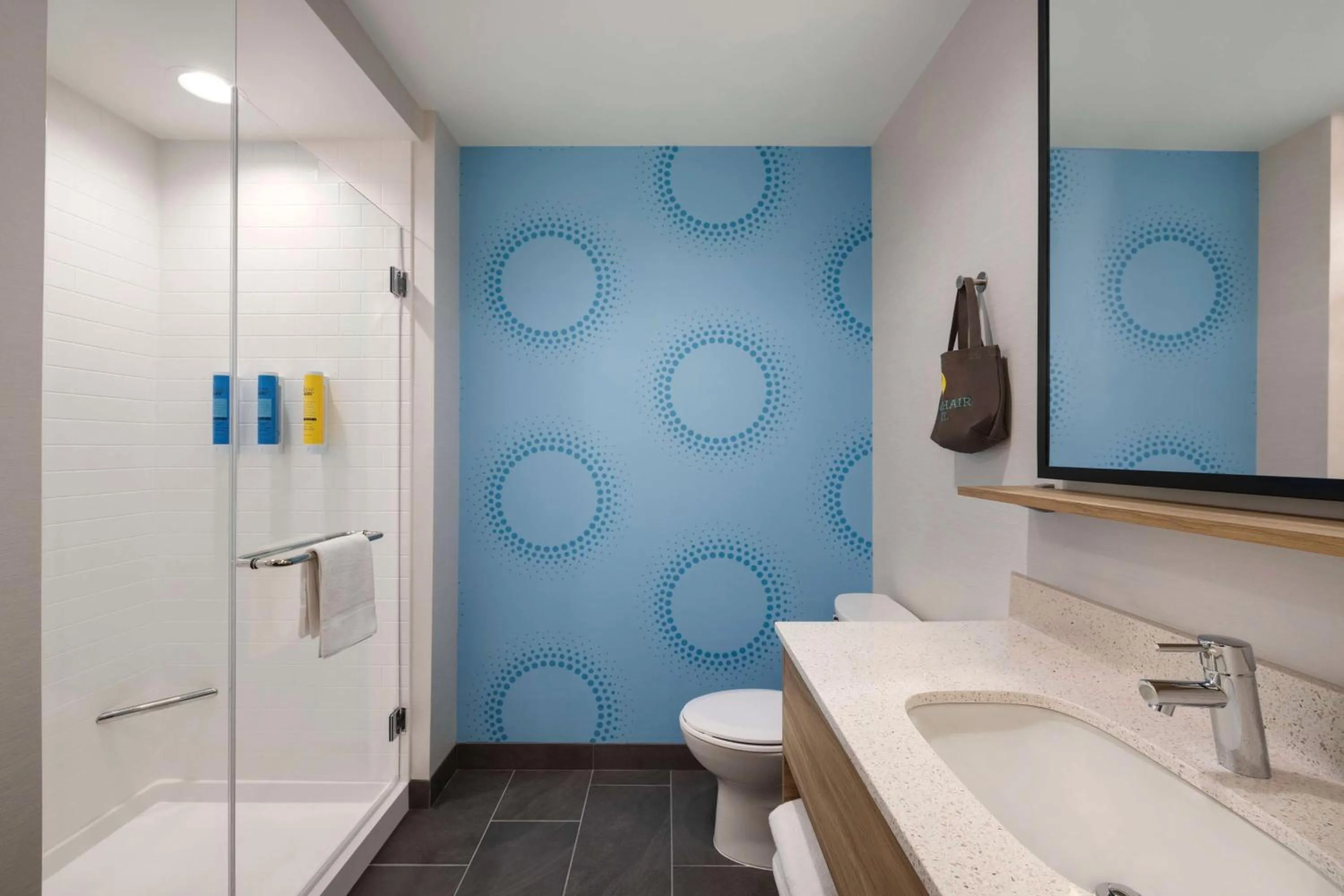 Bathroom in Tru By Hilton Charlotte Tyvola I-77