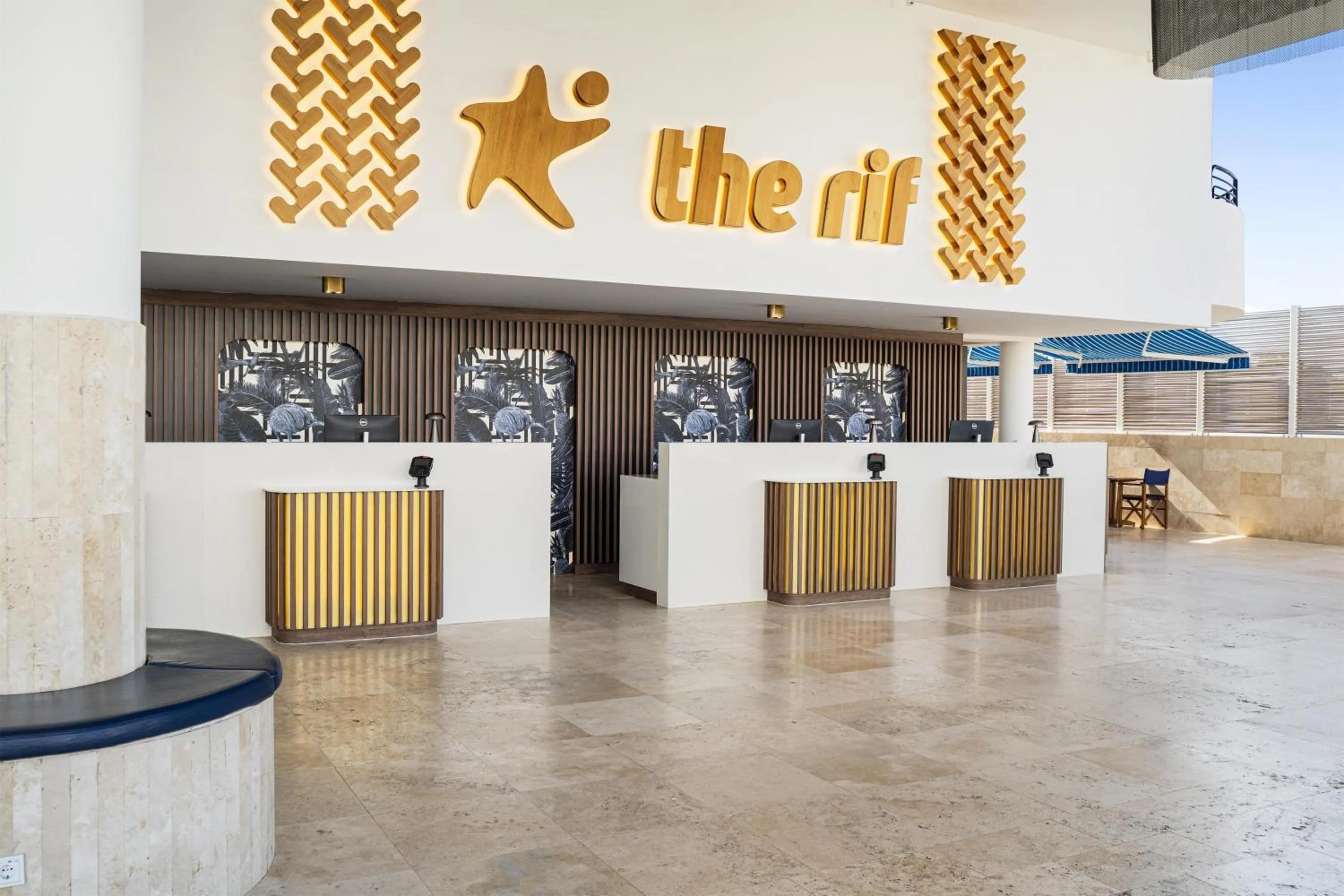Lobby or reception in The Rif At Mangrove Beach Corendon Curacao All-Inclusive, Curio by Hilton