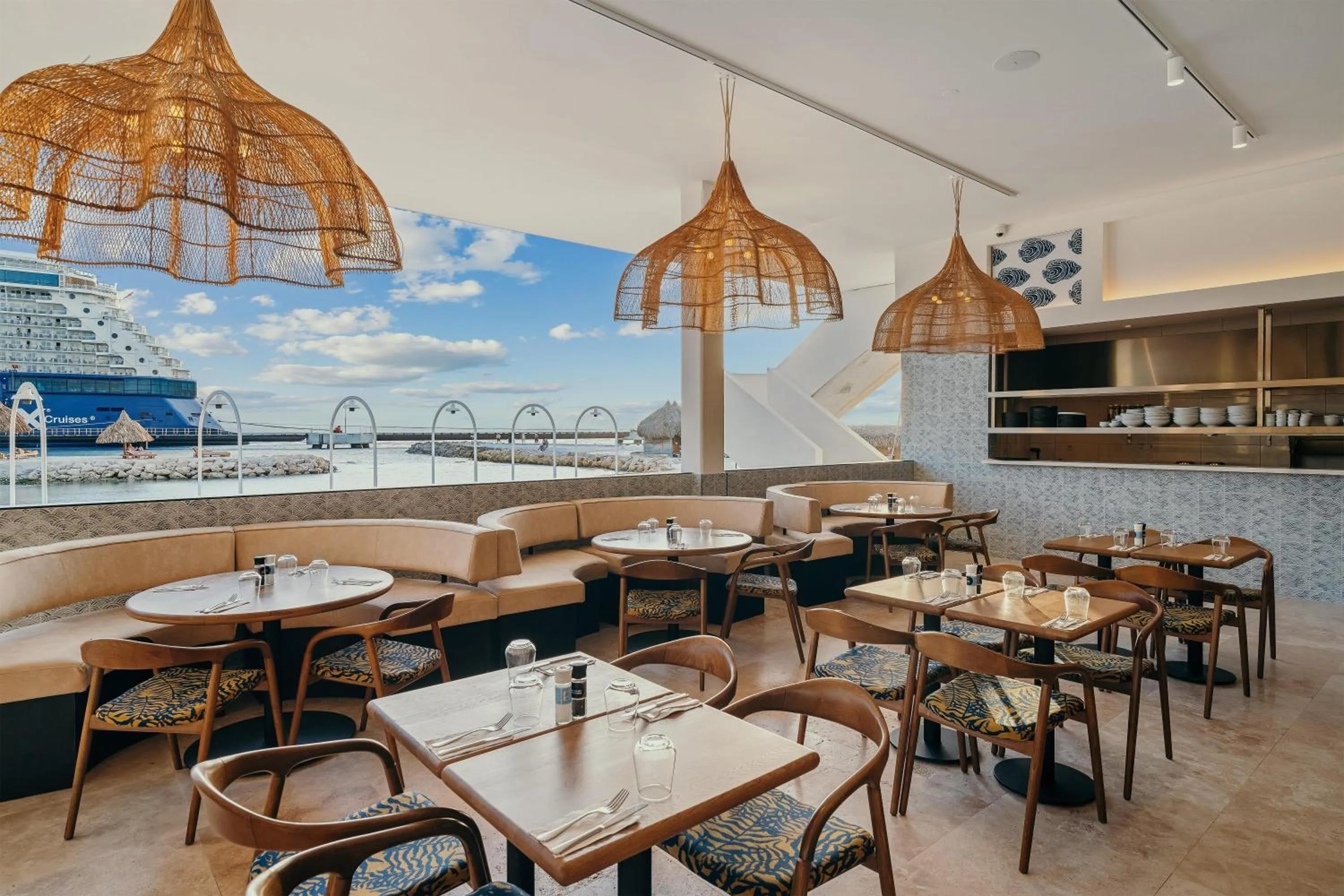 Restaurant/places to eat in The Rif At Mangrove Beach Corendon Curacao All-Inclusive, Curio by Hilton