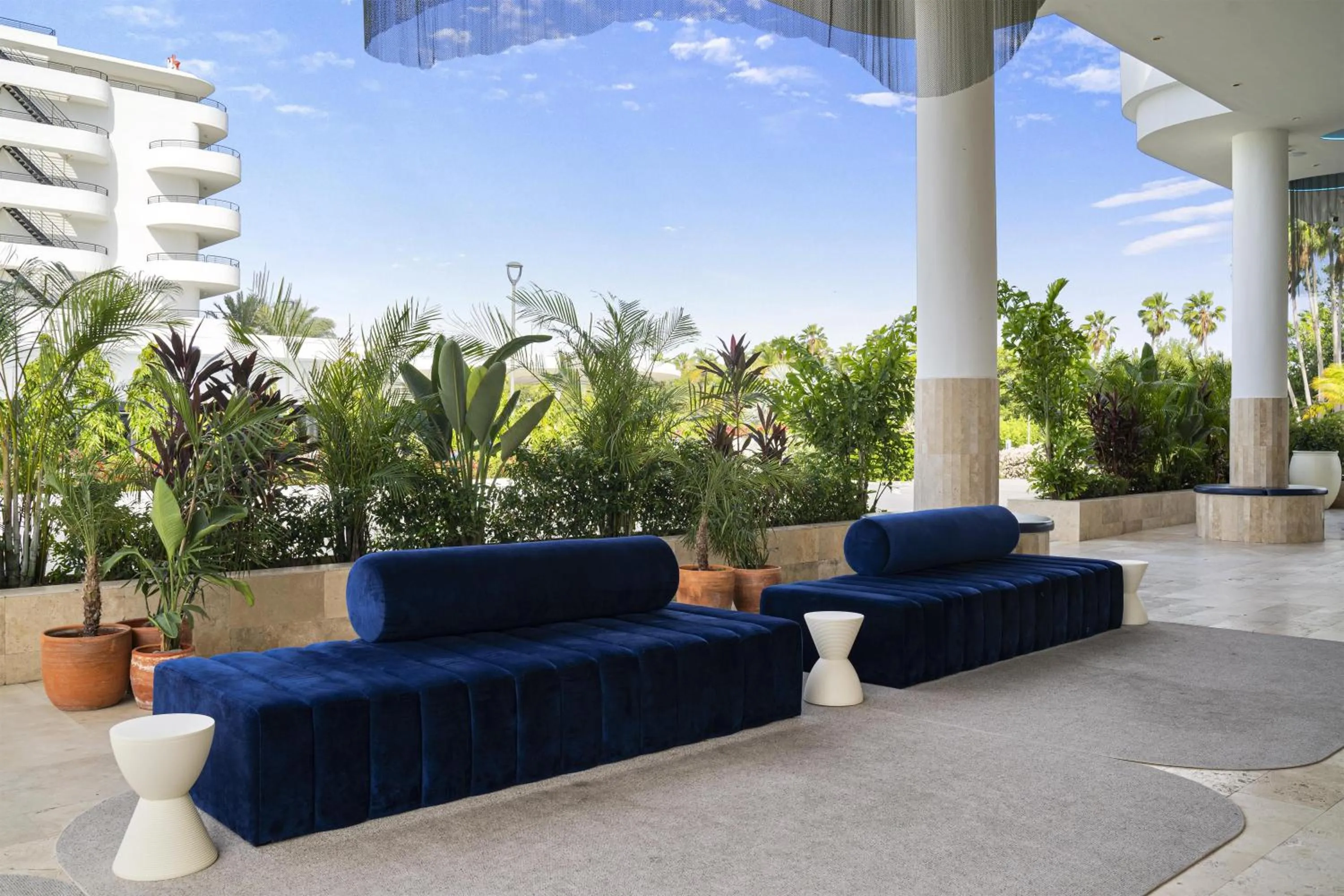 Lobby or reception in The Rif At Mangrove Beach Corendon Curacao All-Inclusive, Curio by Hilton