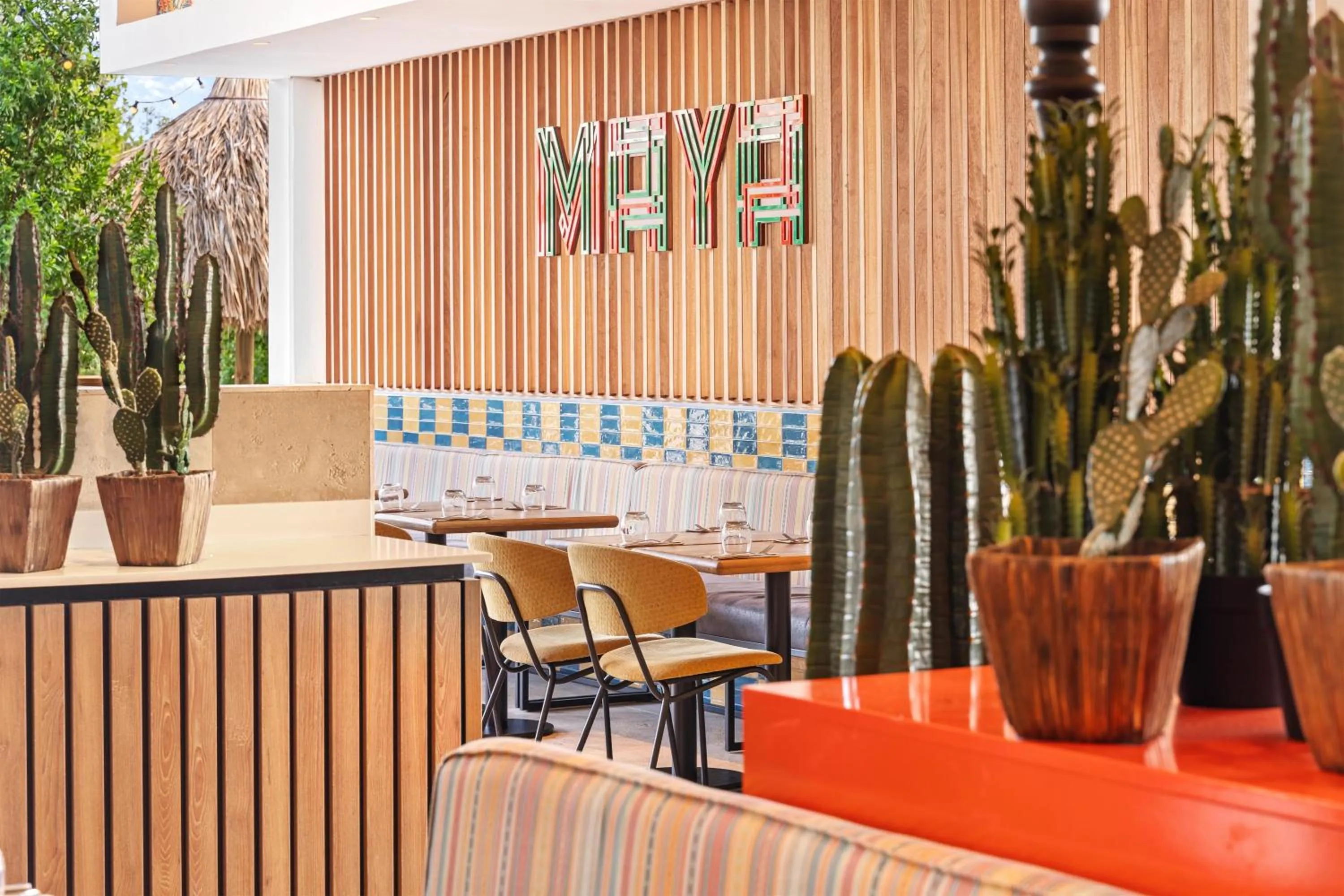 Restaurant/places to eat in The Rif At Mangrove Beach Corendon Curacao All-Inclusive, Curio by Hilton