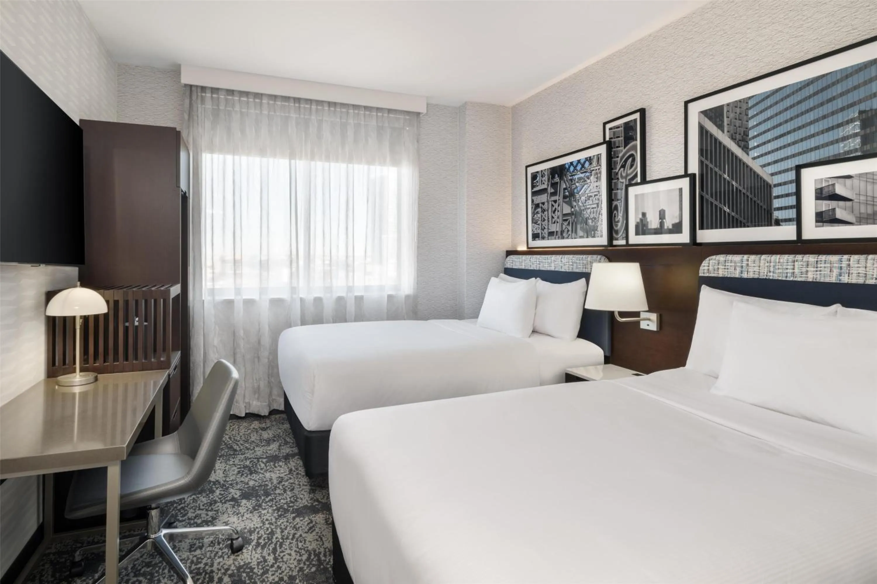 Bed in DoubleTree by Hilton Long Island City, NY