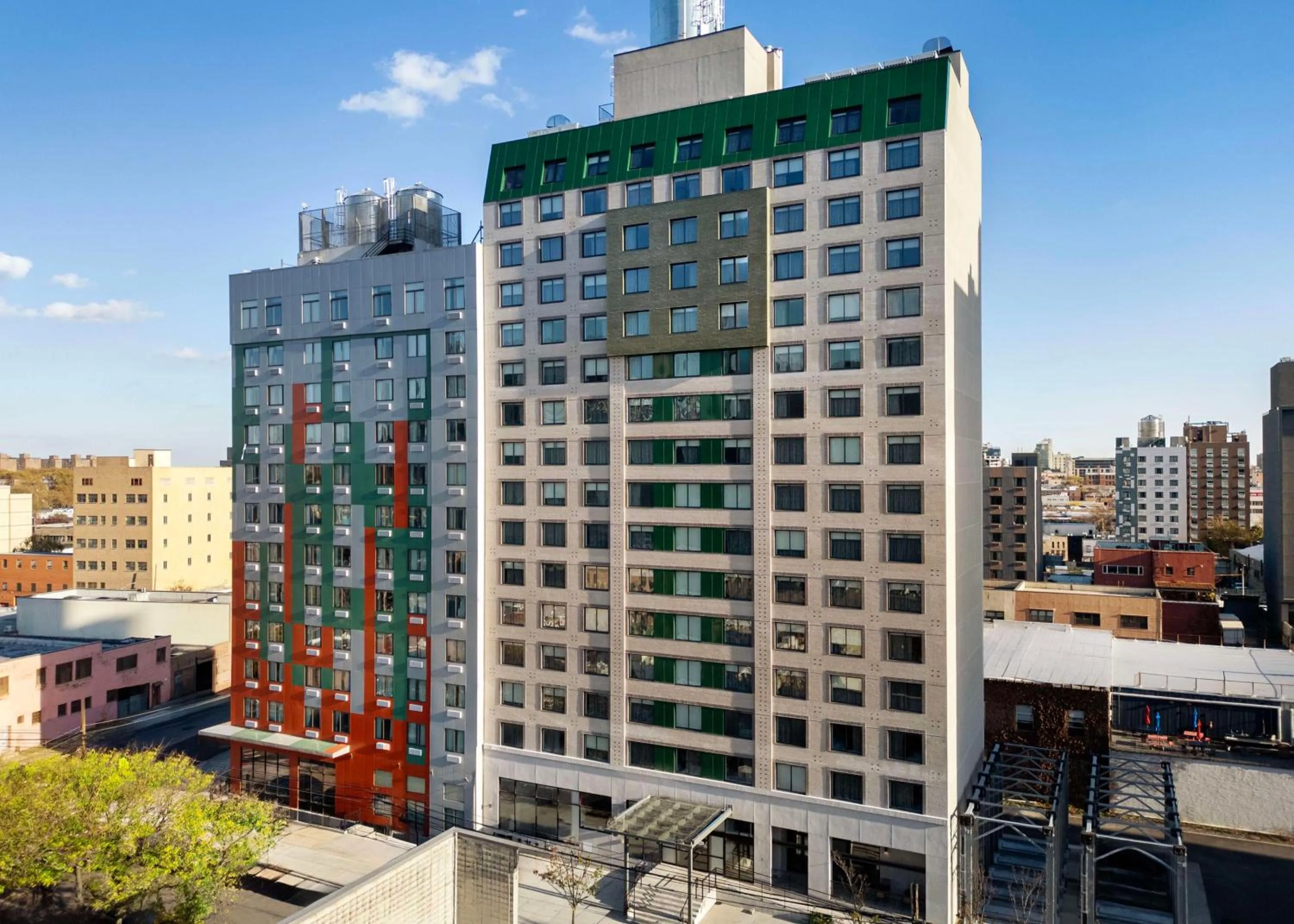 DoubleTree by Hilton Long Island City, NY