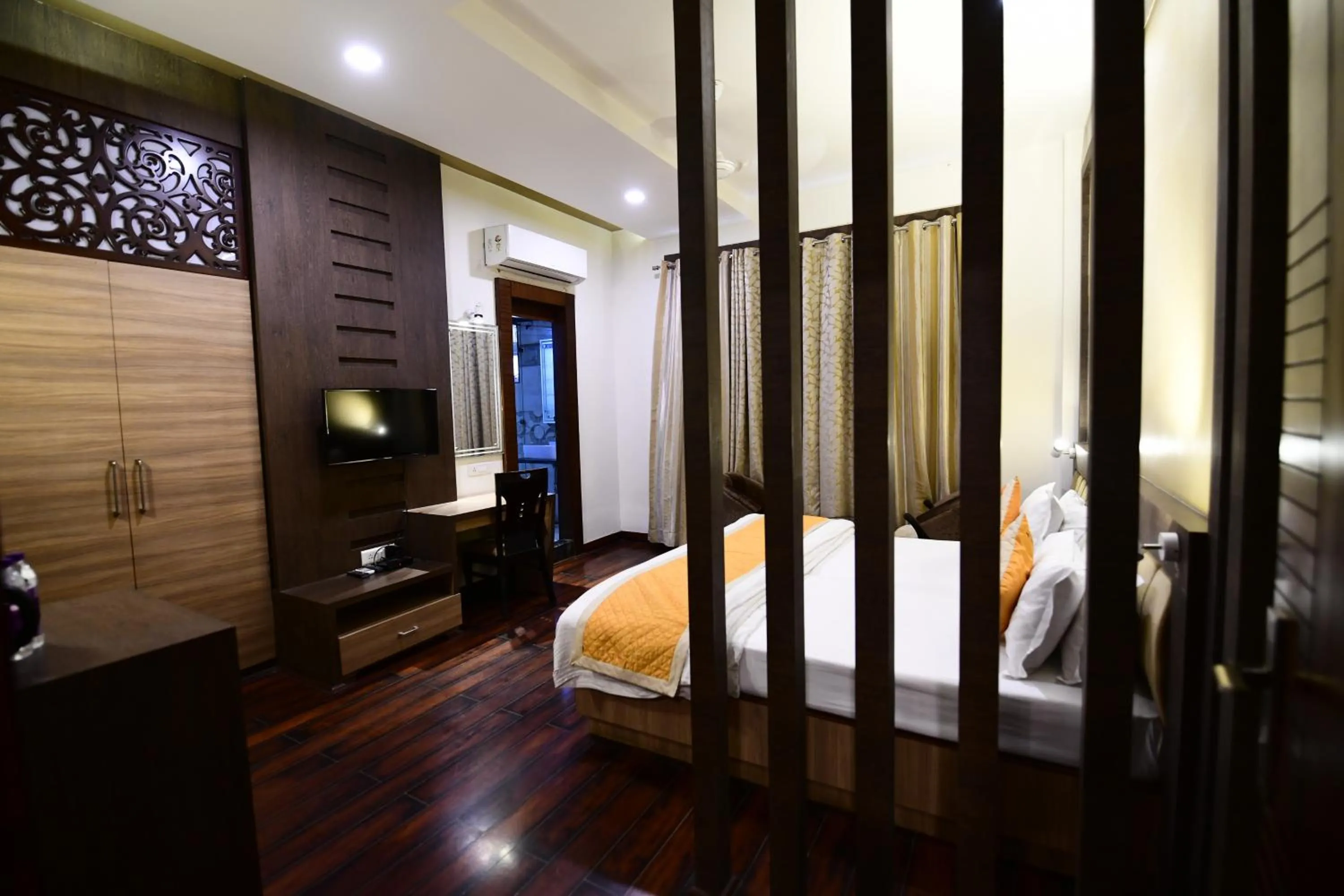 Bed in Hotel Jataka Inn