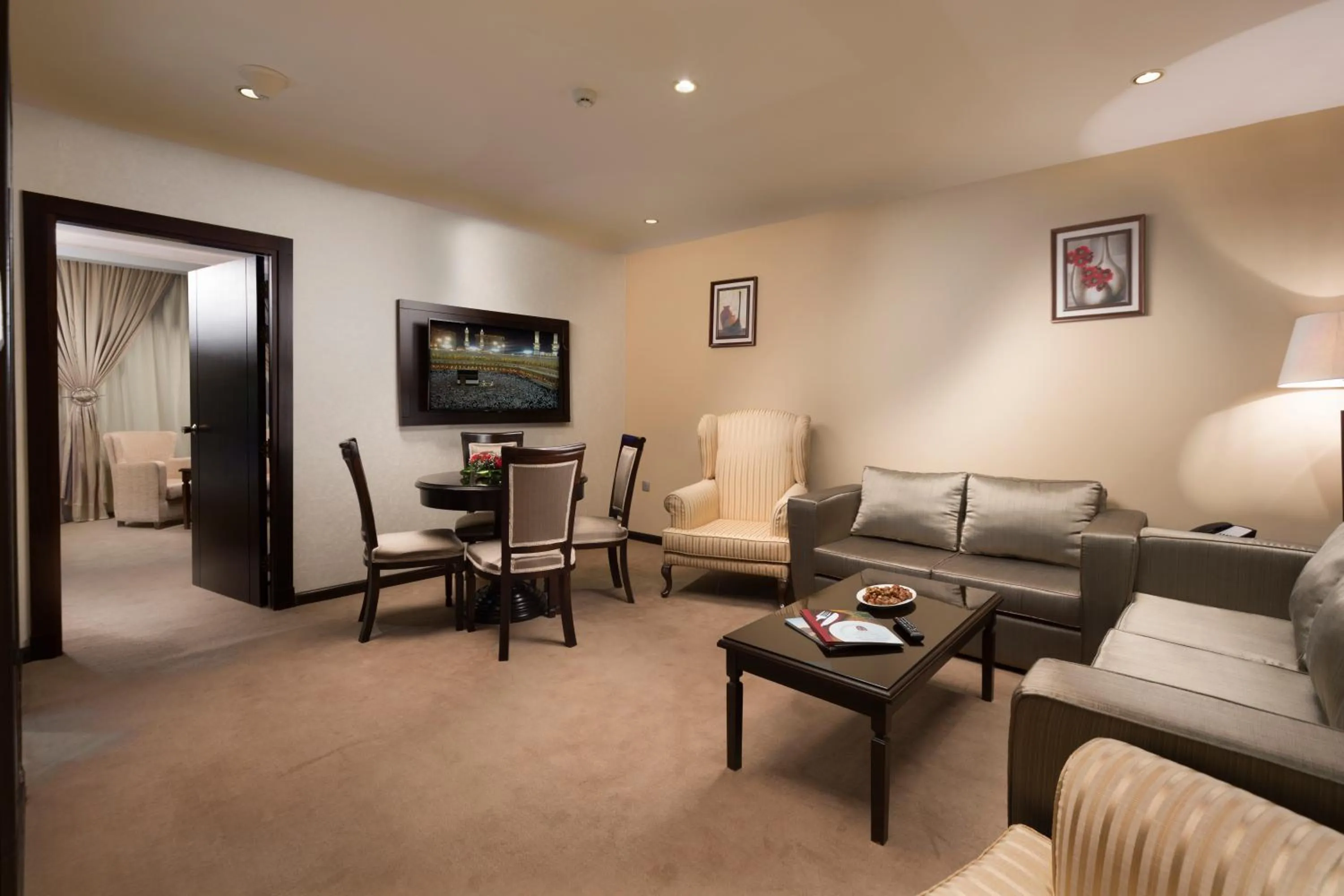 Living room in Razana Al Rawdha Hotel