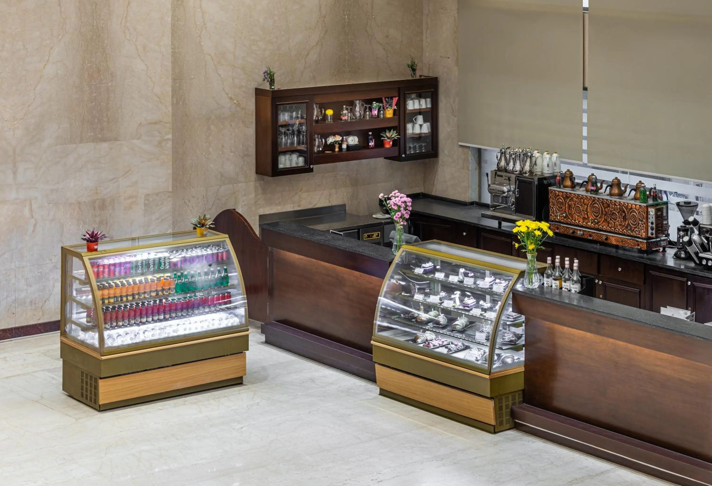 Lounge or bar in Razana Al Rawdha Hotel
