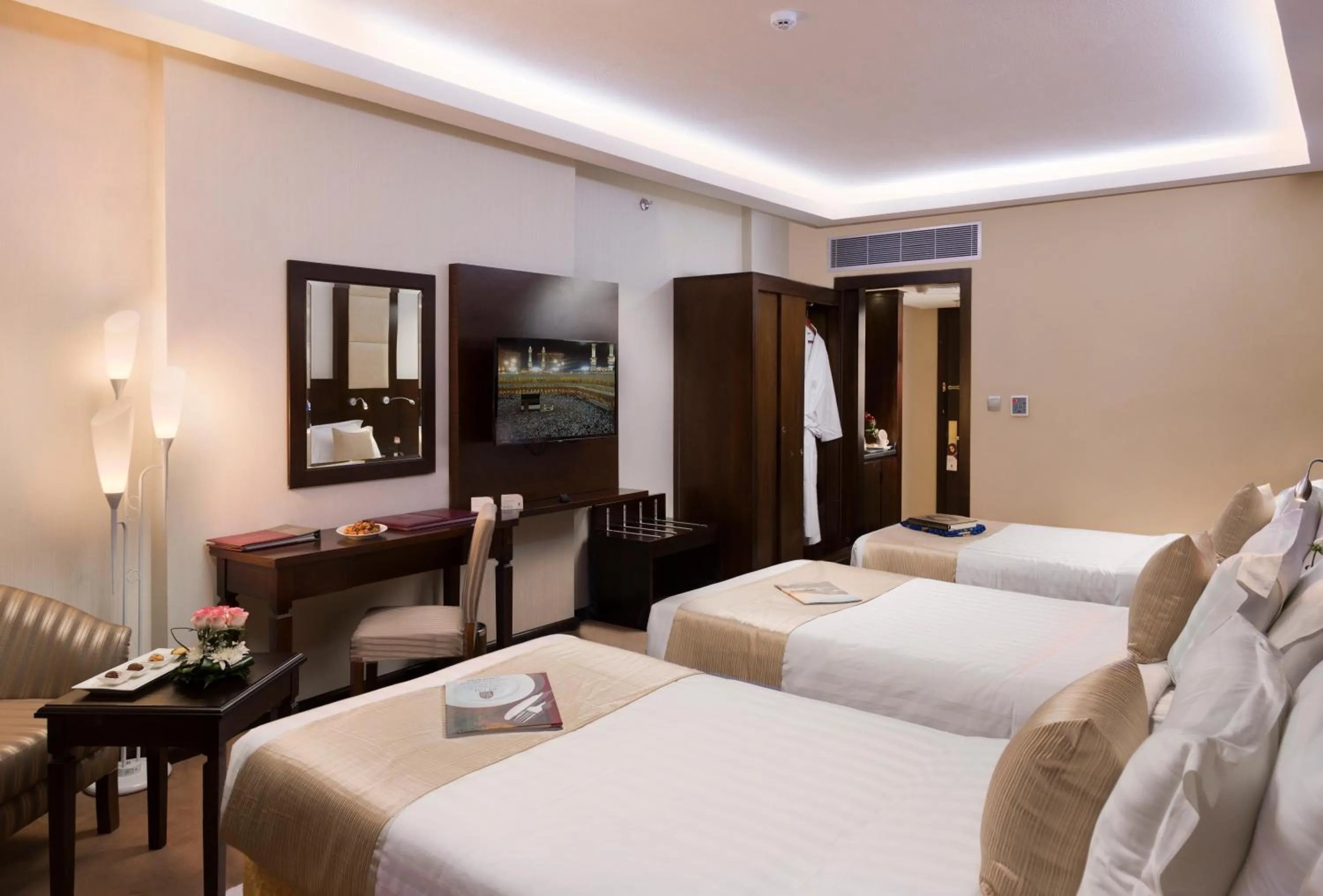 Bed in Razana Al Rawdha Hotel