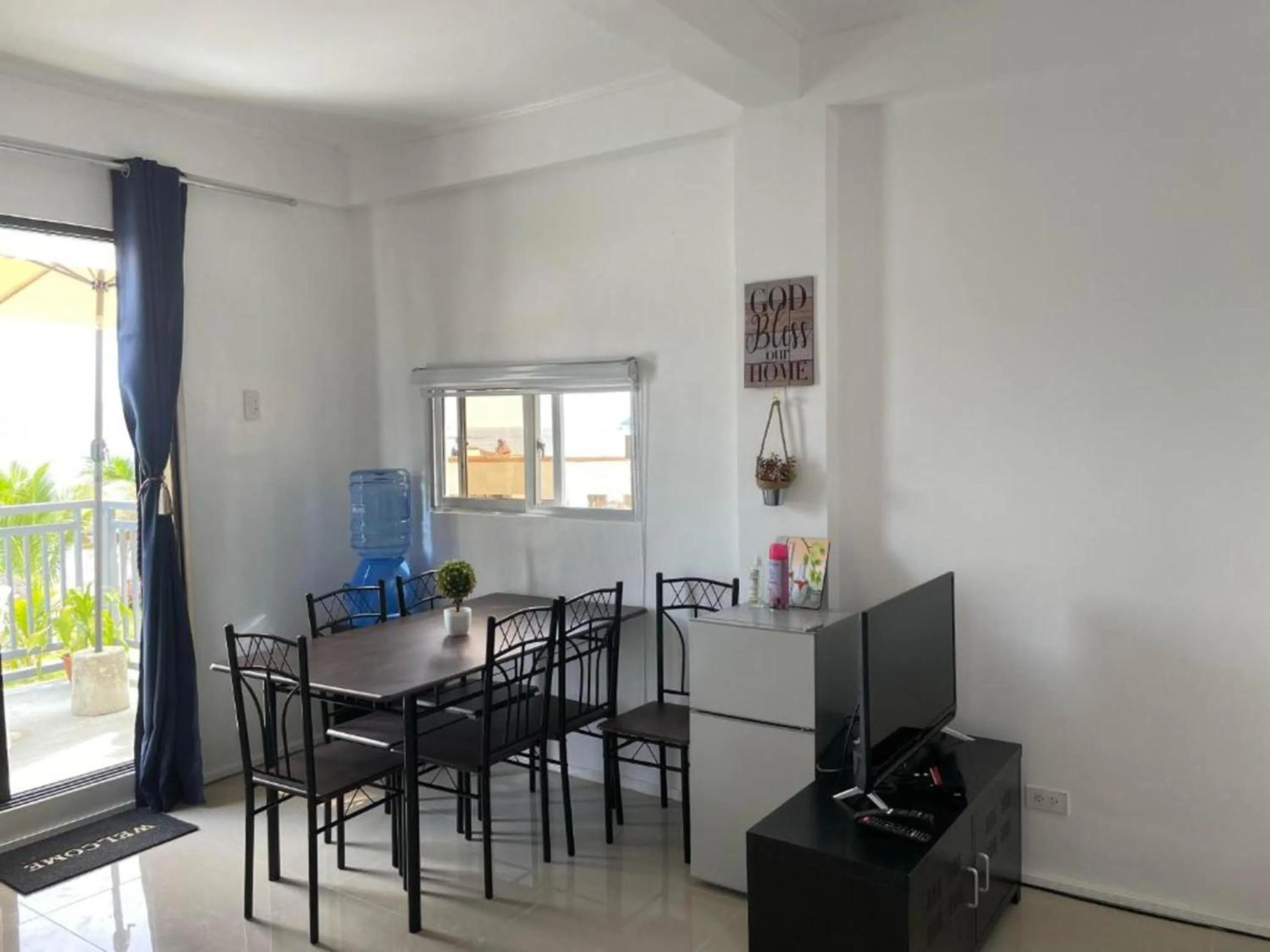 TV and multimedia in Lopez Beach Resort