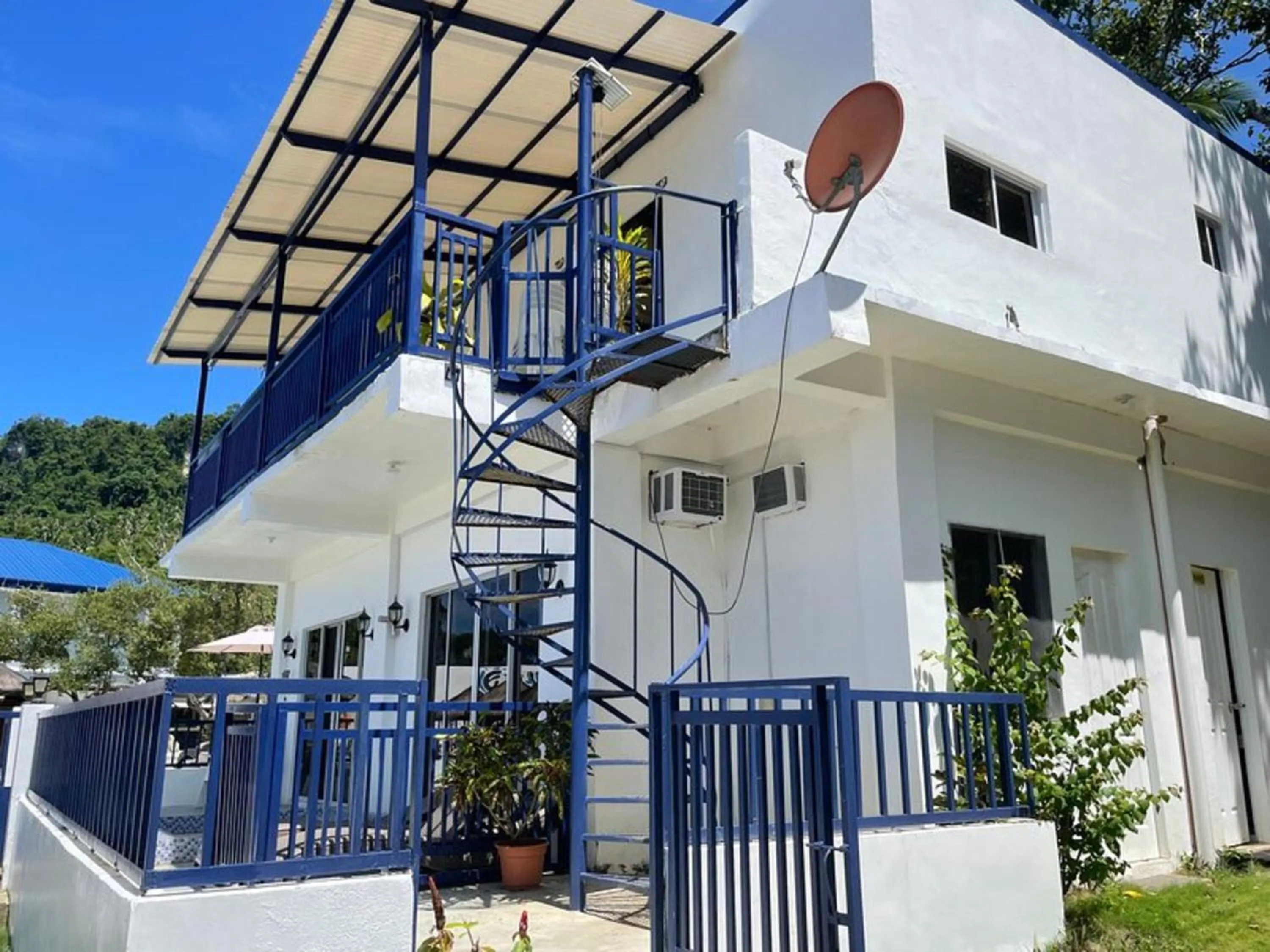 Property building in Lopez Beach Resort