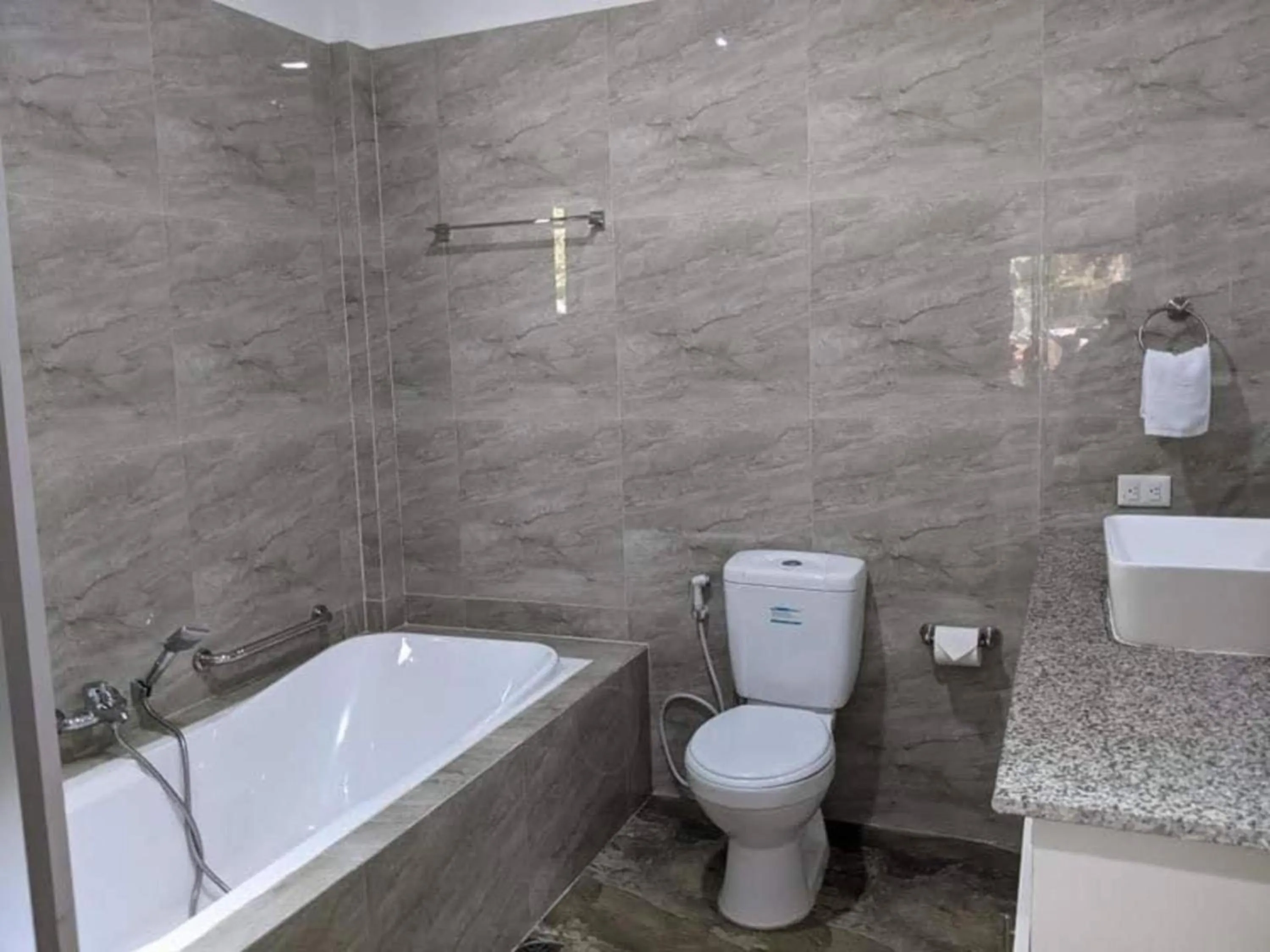 Bathroom in Lopez Beach Resort