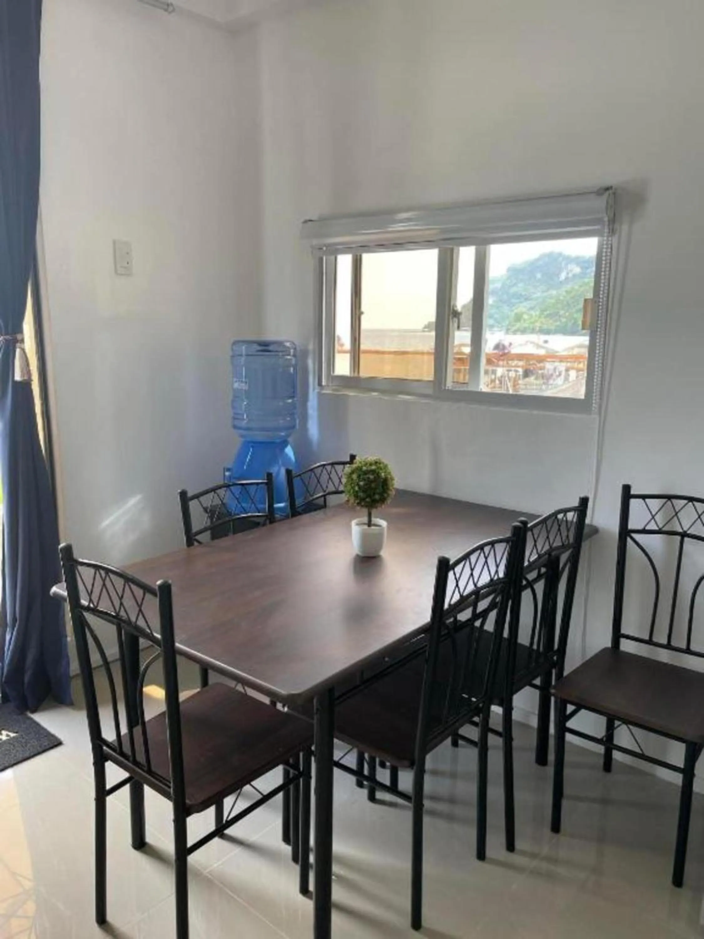 Dining area in Lopez Beach Resort