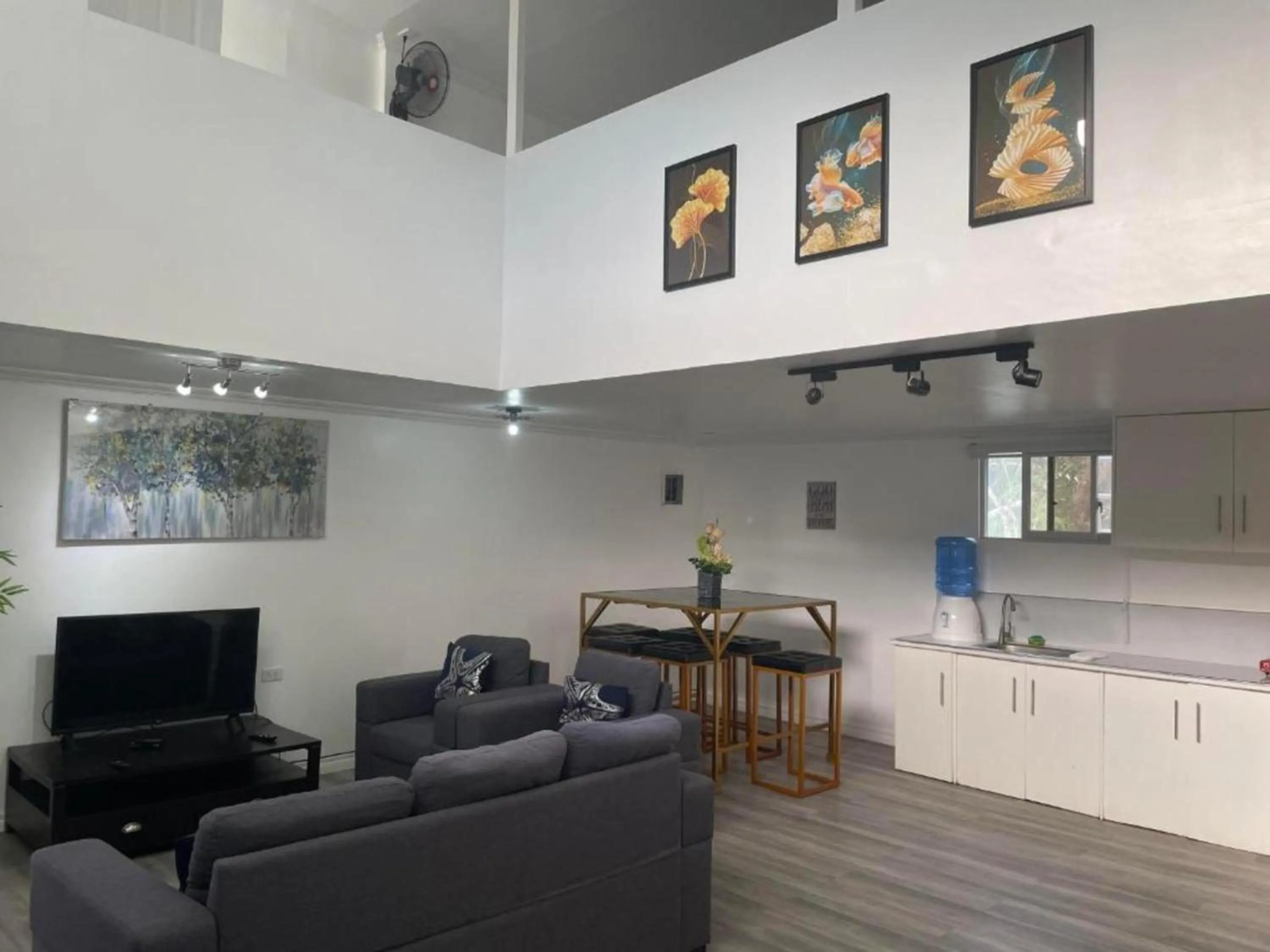 Living room in Lopez Beach Resort